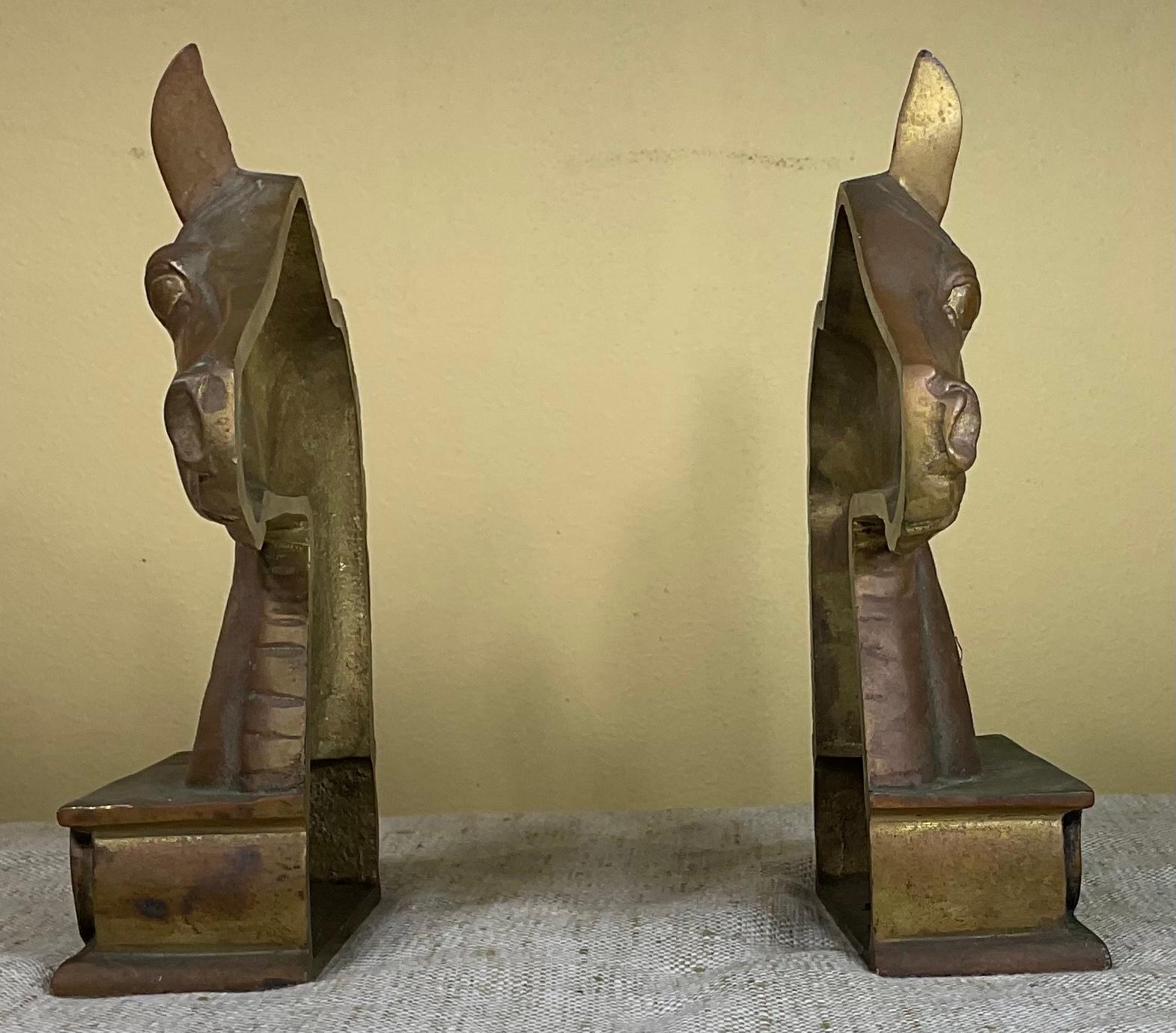 Funky pair of bookend , use as bookend or just table decorations.
Beautiful object of art for horse lover.