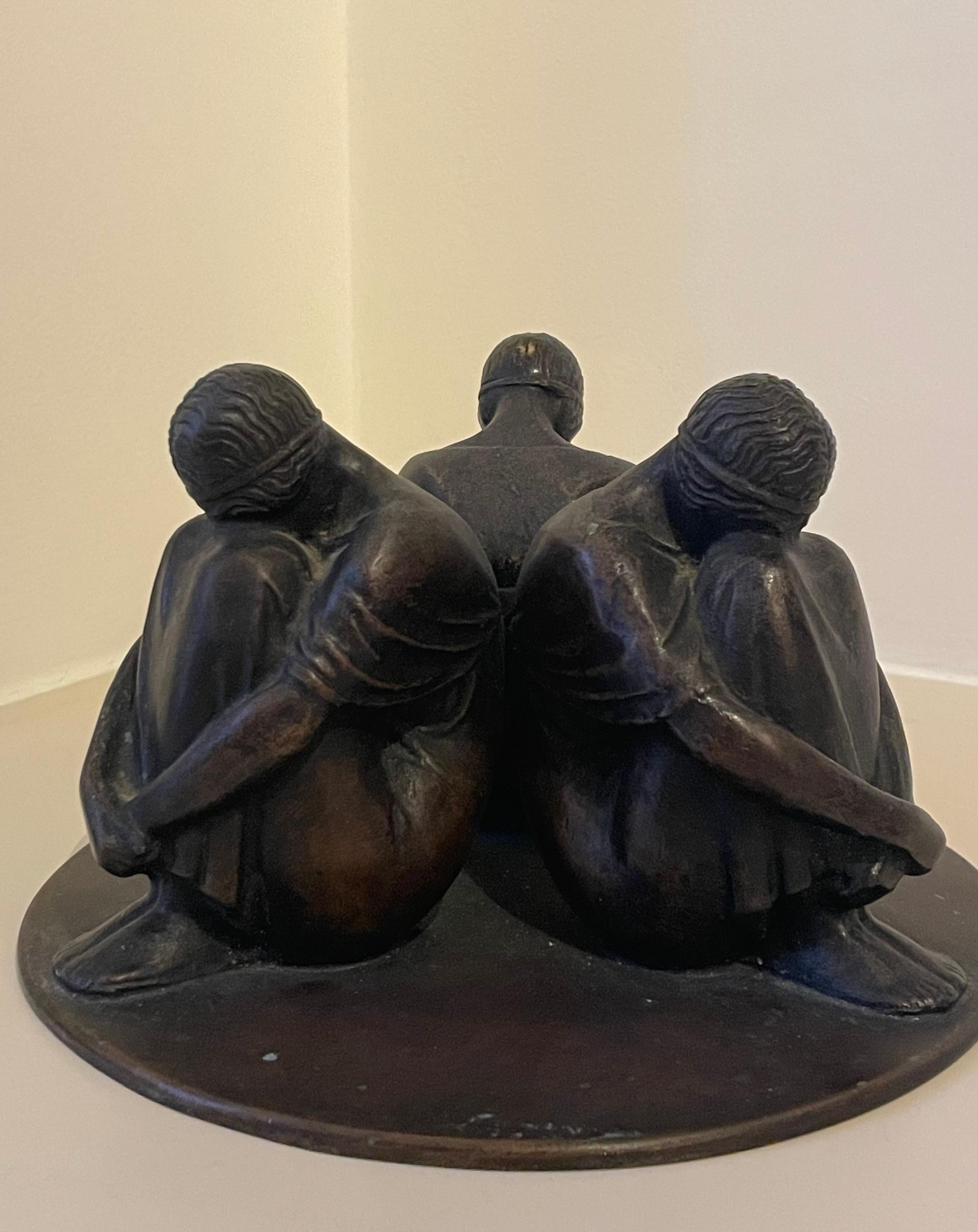 Paire de compotes sculpturales en bronze, par Cecil de Blaquiere Howard, vers 1919 Excellent état - En vente à New York, NY