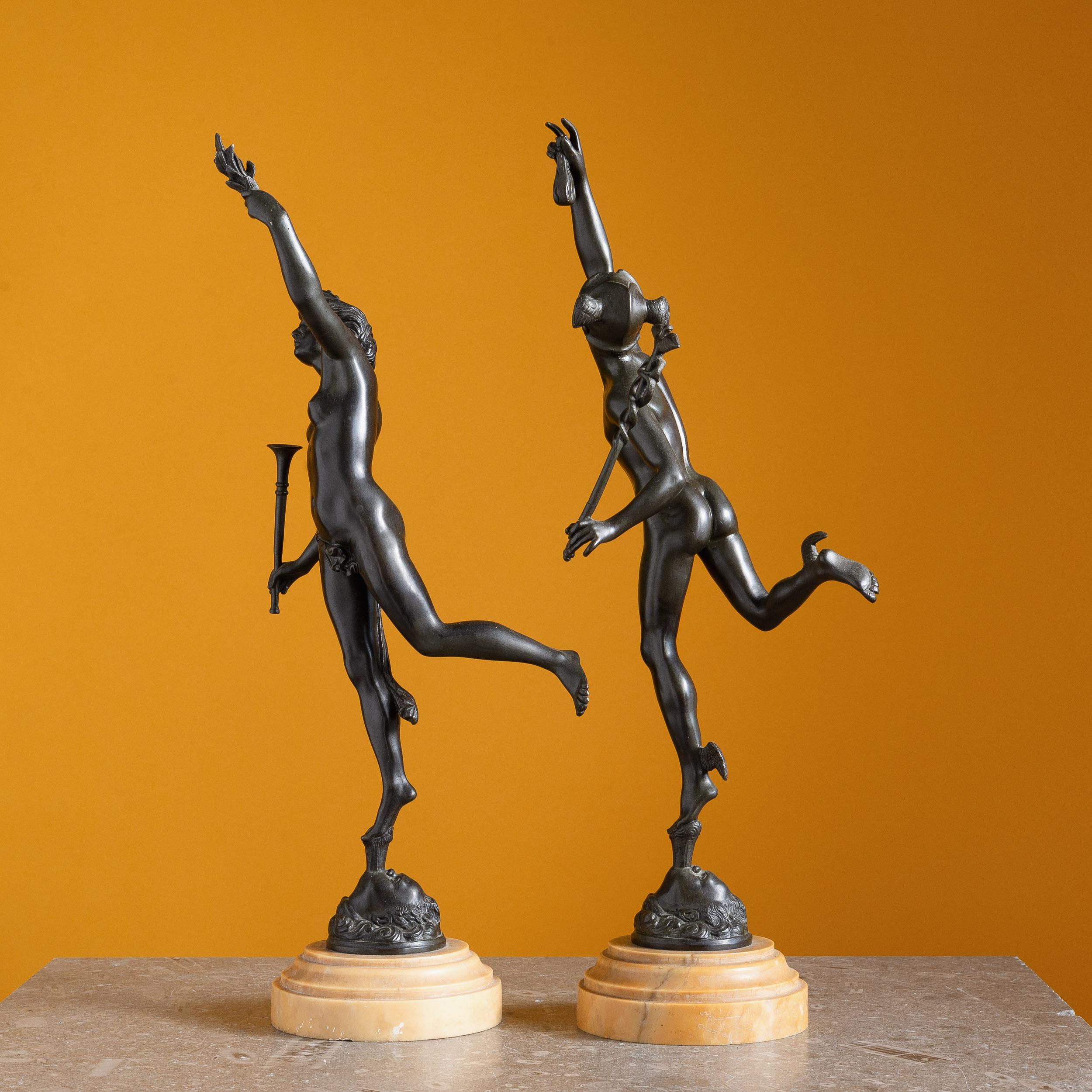 Européen Paire de statues en bronze Mercure et Fortuna en vente