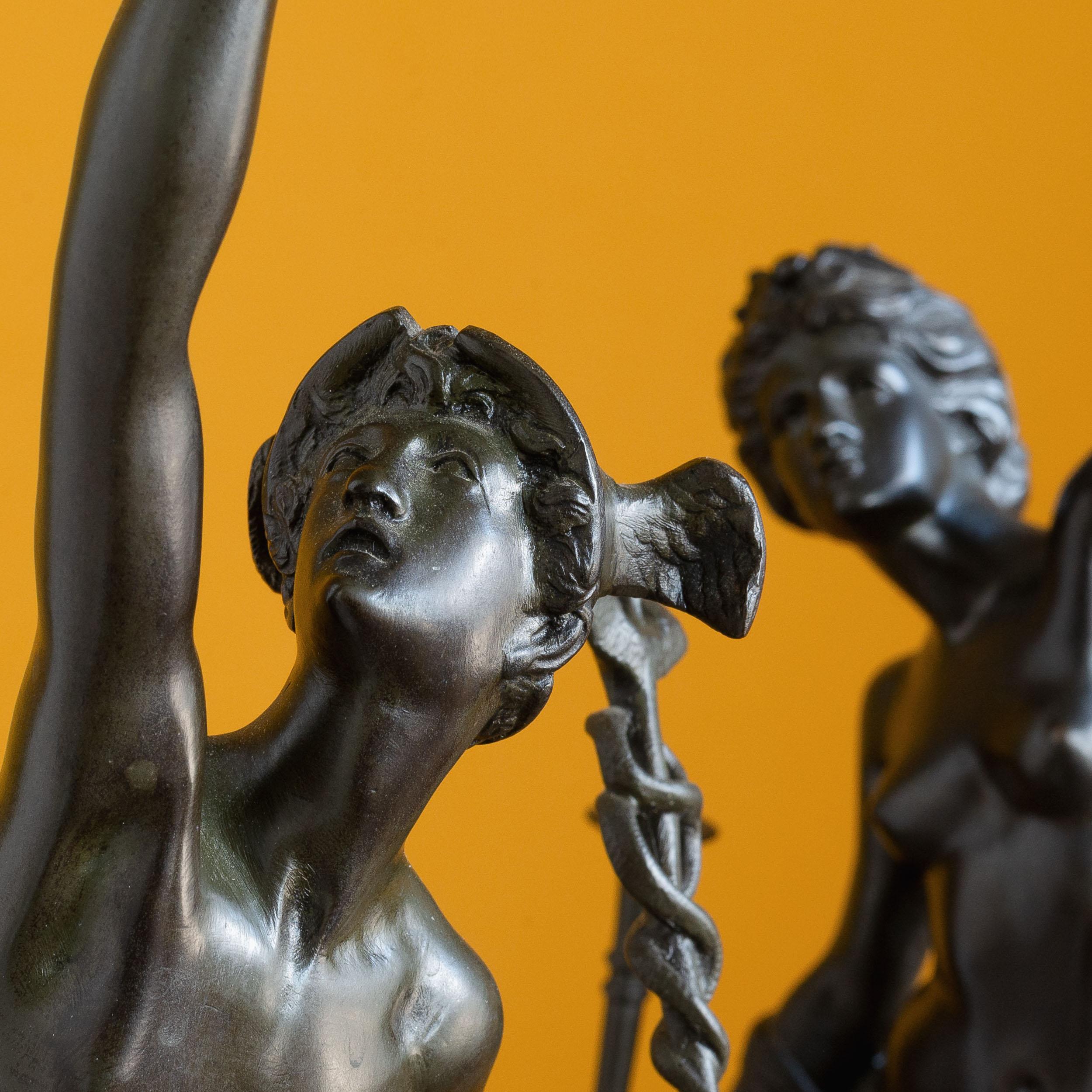 20ième siècle Paire de statues en bronze Mercure et Fortuna en vente