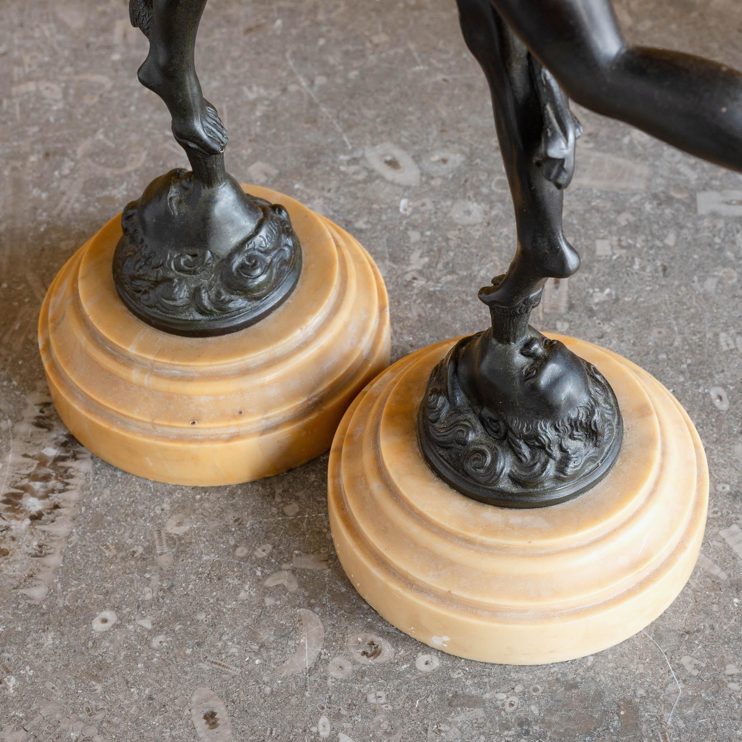 Paire de statues en bronze Mercure et Fortuna en vente 2