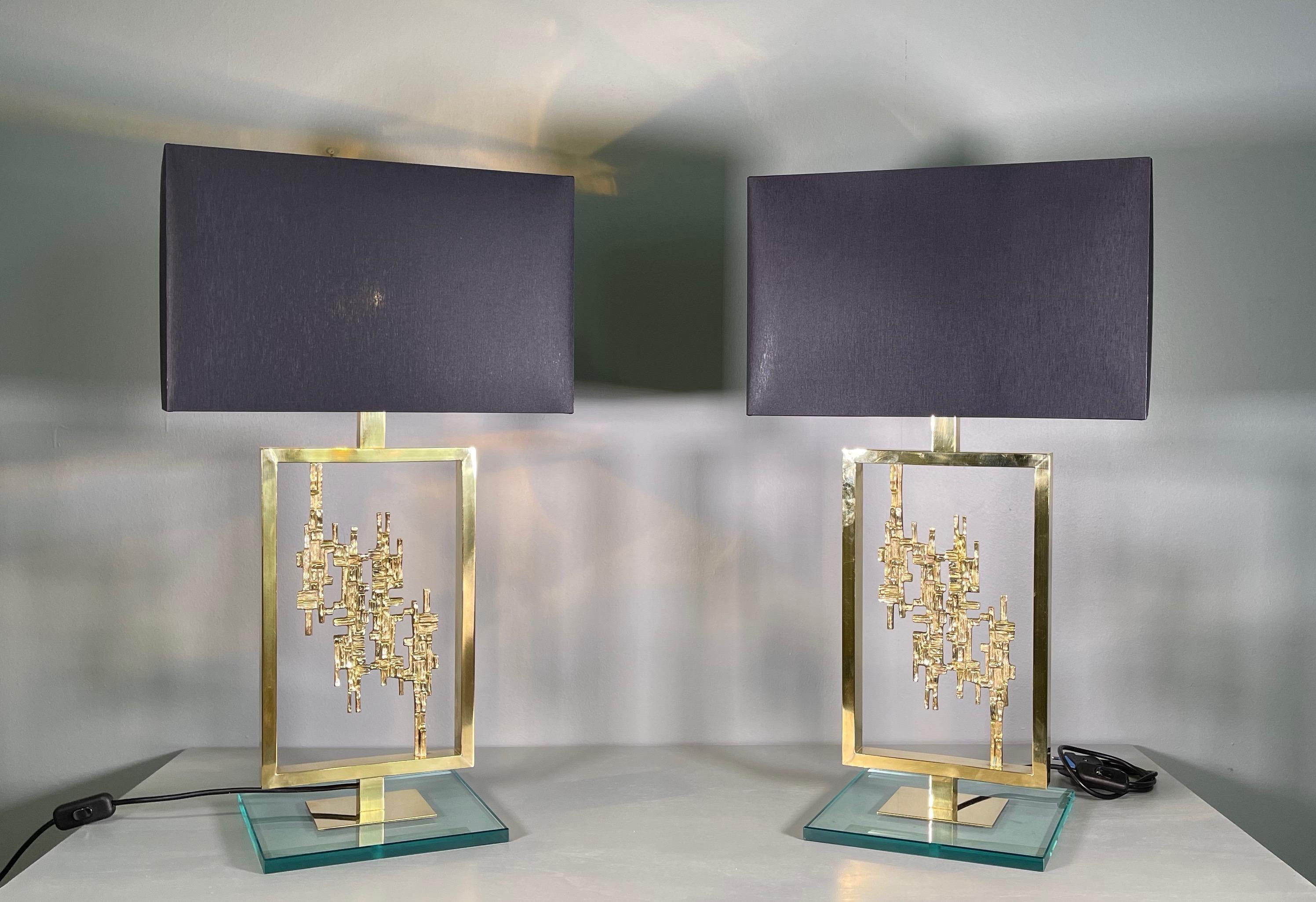 Mid-Century Modern Pair of Bronze Table Lamps by Luciano Frigerio, Italy, 1980s For Sale