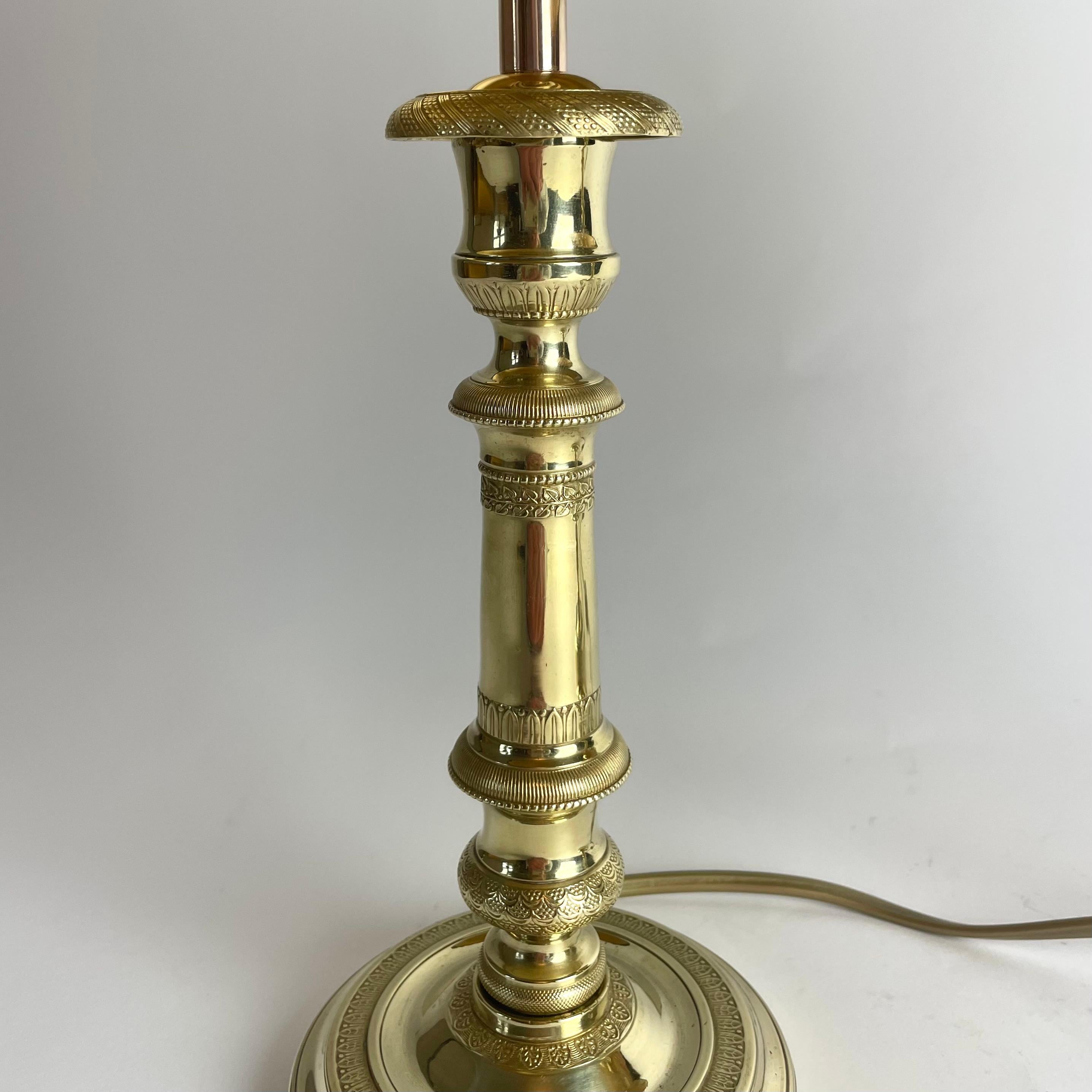 Pareja de Lámparas de Mesa de Bronce - Originalmente Candeleros Imperio, Francia c. 1820 en venta 4
