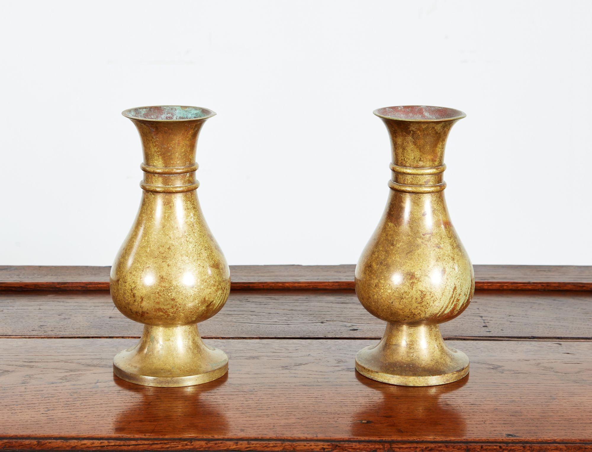 Coppia di urne in bronzo di Jones & Willis In condizioni buone in vendita a Greenwich, CT