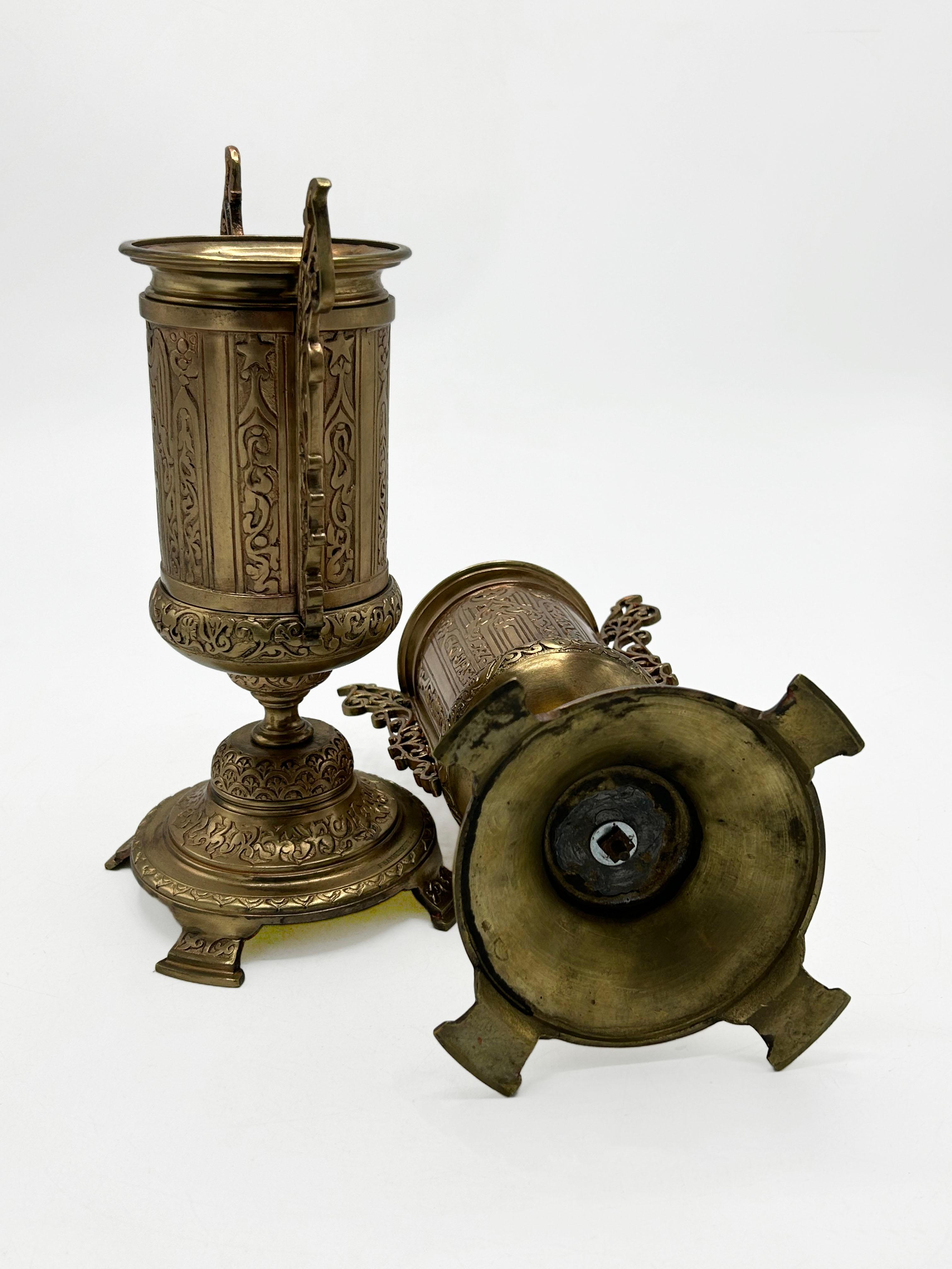 Coppia di vasi in bronzo di Barbedienne, Francia, circa 1870 In condizioni buone in vendita a Autonomous City Buenos Aires, CABA