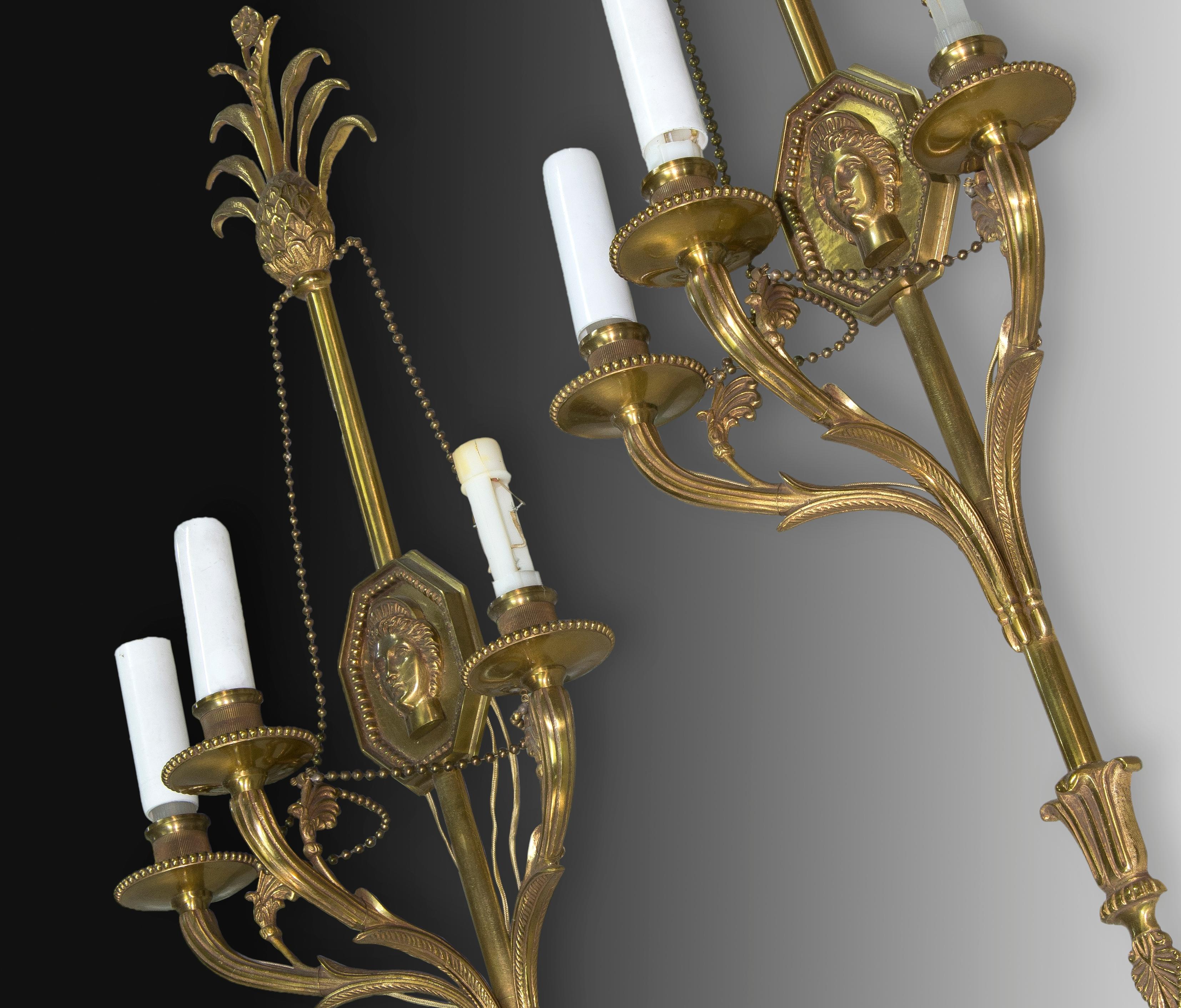 Pair of Bronze Wall Lamps or Sconces, 20th Century For Sale 1