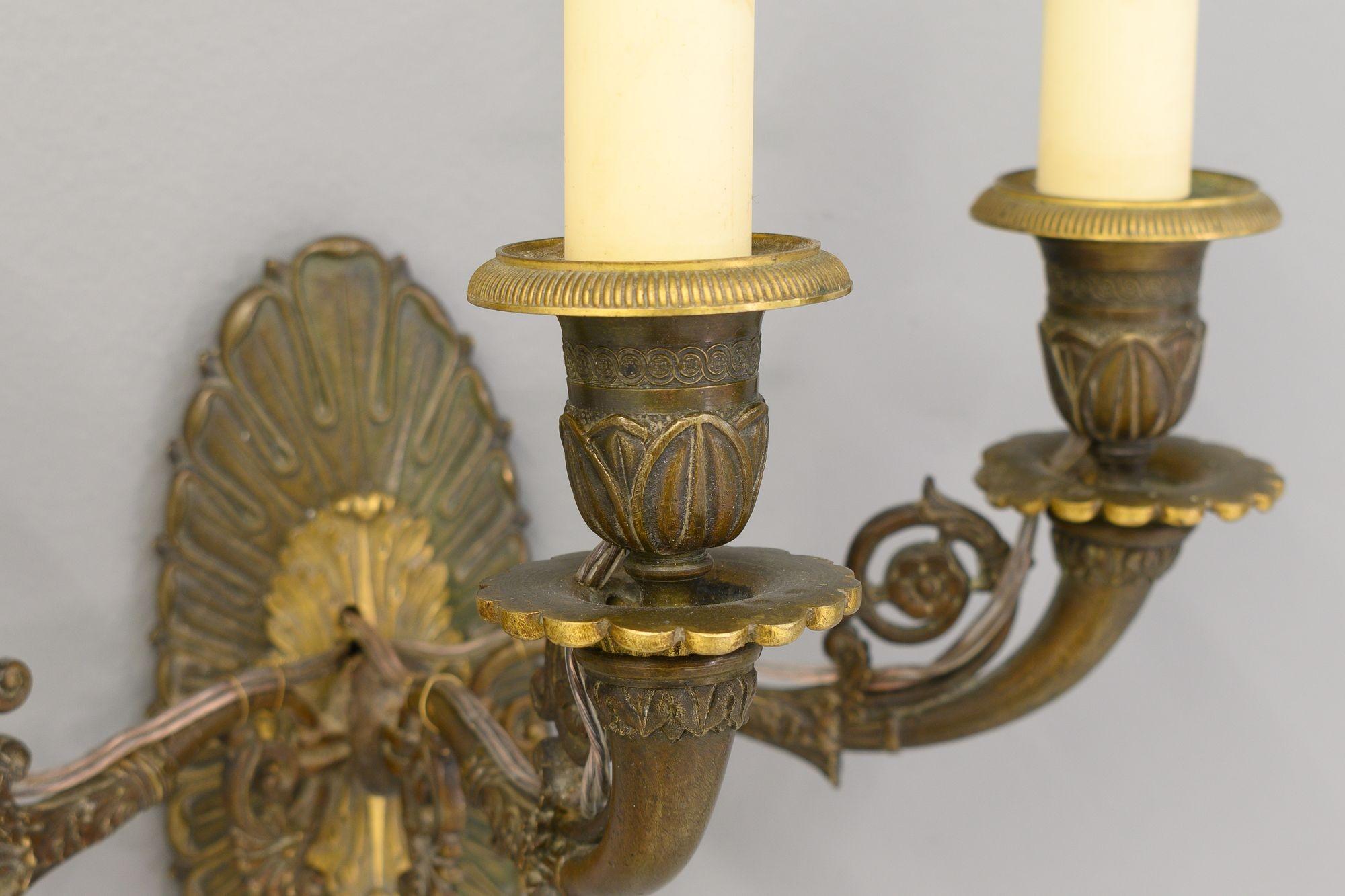 Paire d'appliques en bronze Bon état - En vente à London, England