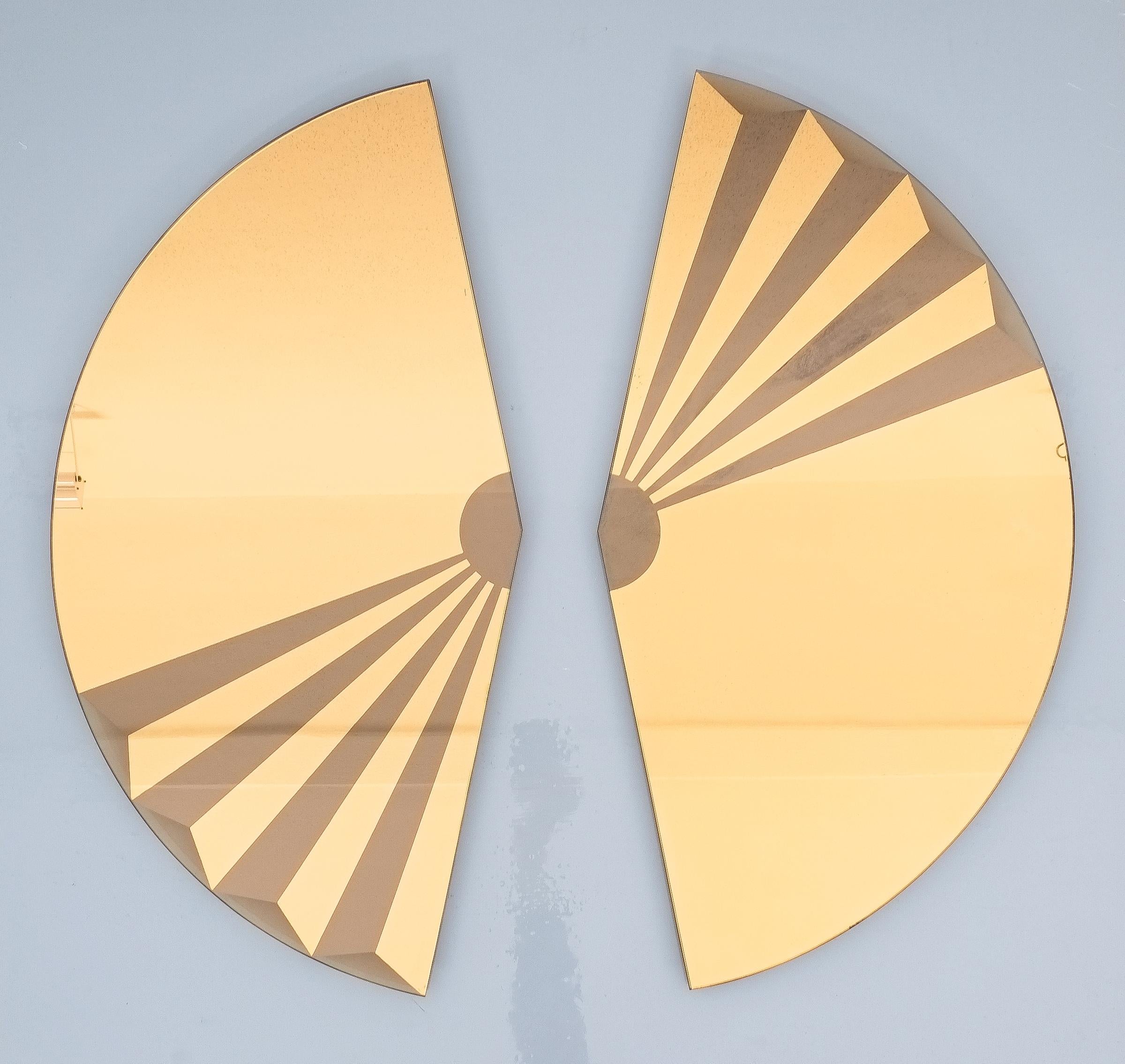 Fin du 20e siècle Paire de miroirs muraux en bronze en trompe-l'il (2), vers 1970, Italie en vente