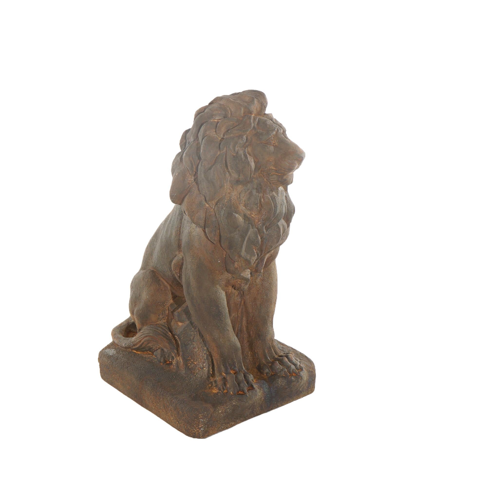 Pareja De Leones De Jardín De Piedra Bruñida Fundida Siglo XX en Bueno Estado en Big Flats, NY
