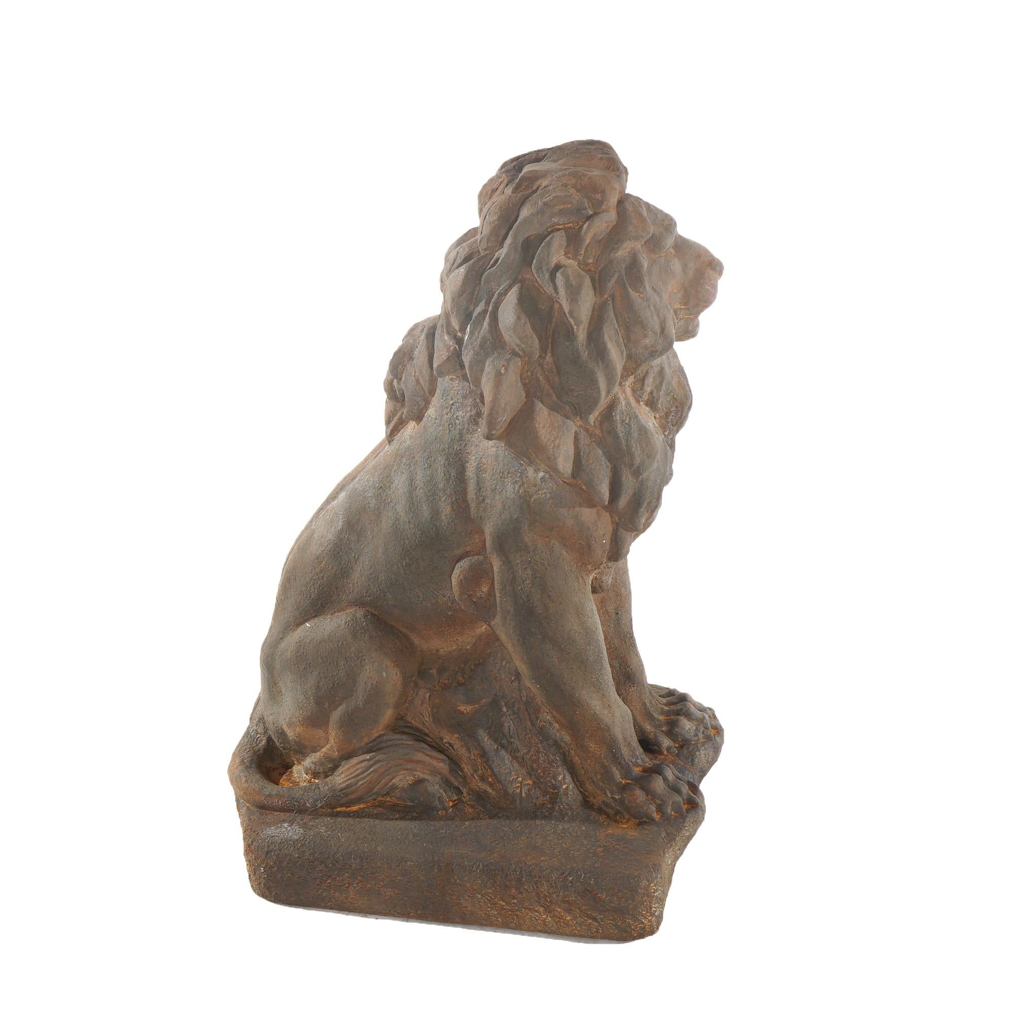 Pareja De Leones De Jardín De Piedra Bruñida Fundida Siglo XX siglo XX