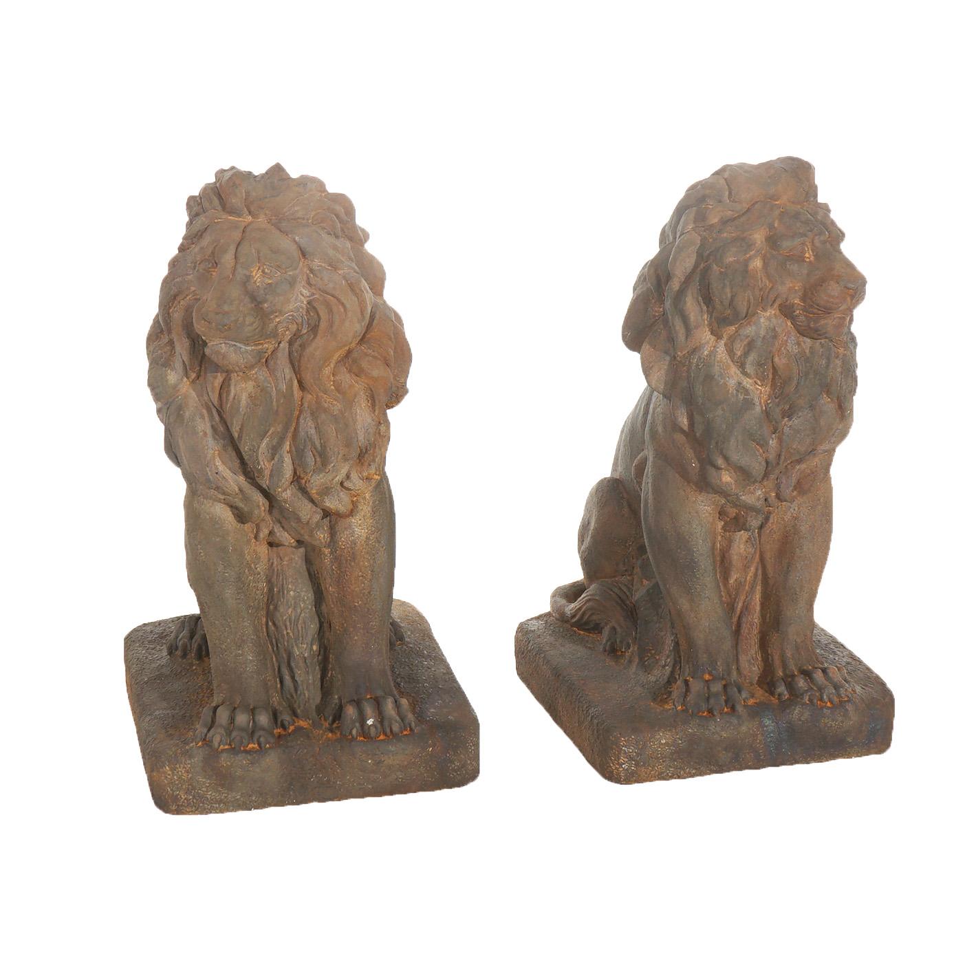 Pareja De Leones De Jardín De Piedra Bruñida Fundida Siglo XX 1