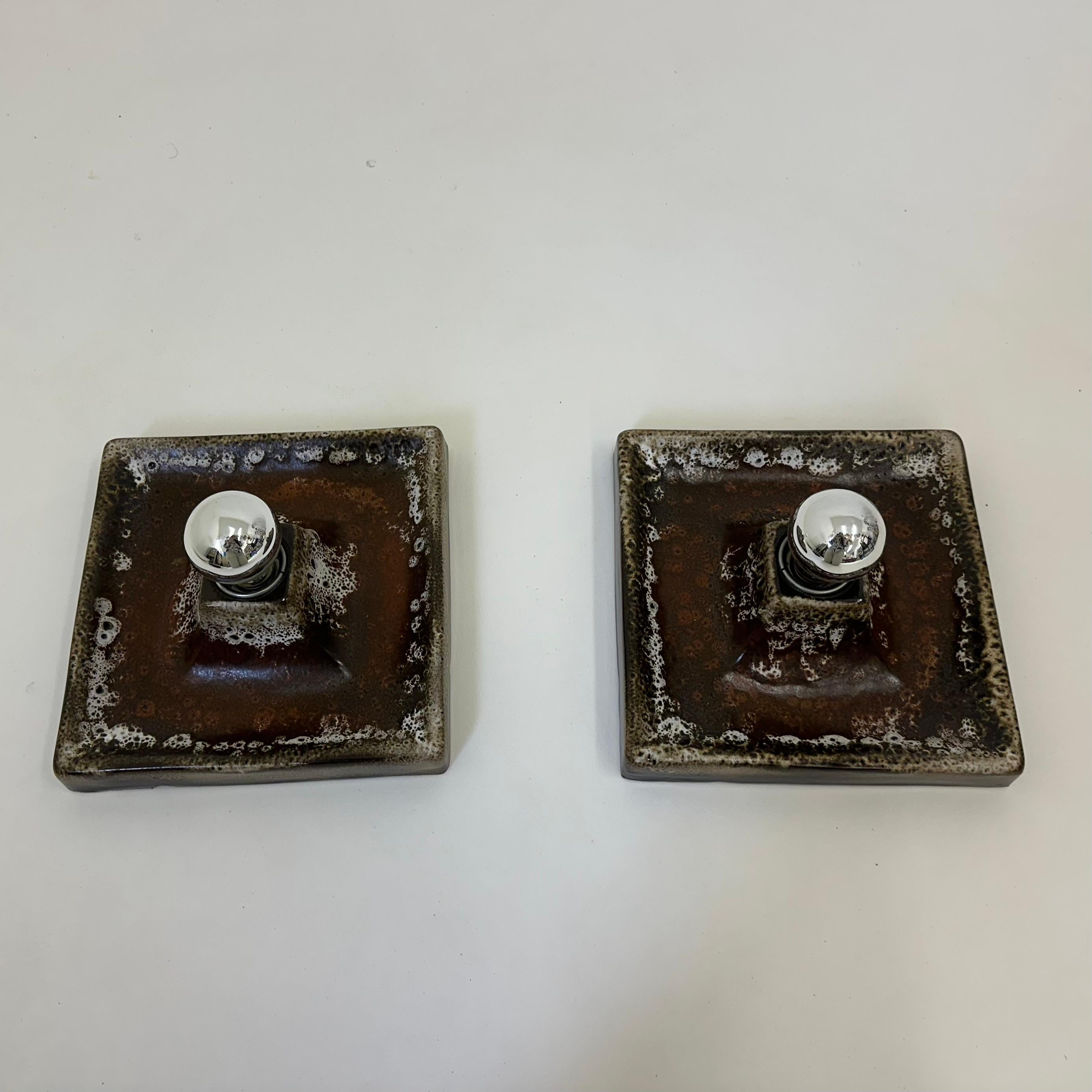 Pareja de apliques de cerámica marrón , años 70 Alemán en venta