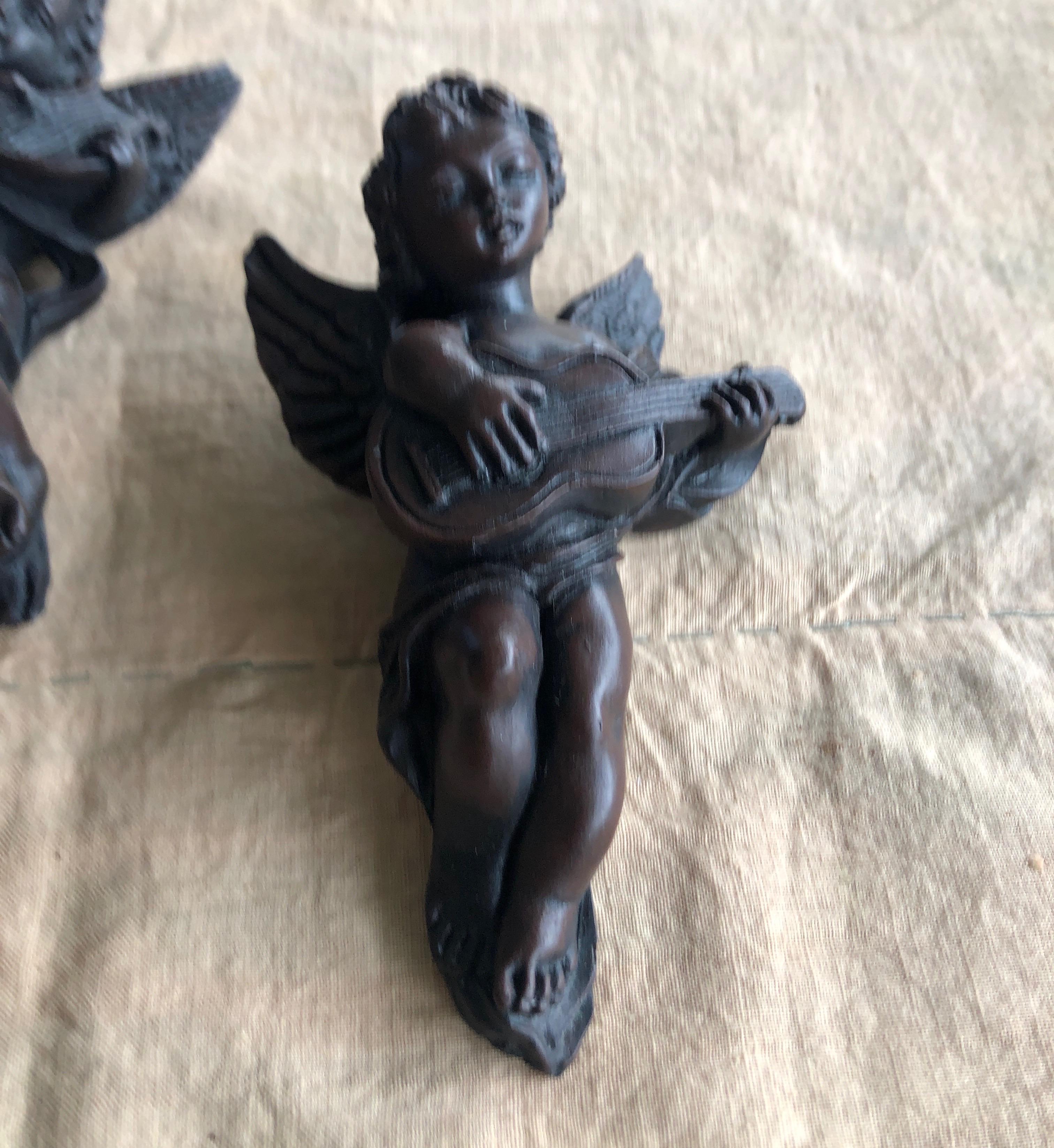 Pair of Brown Cherubs Holiday Ornaments with Hook in the Back In Good Condition In Oakland Park, FL