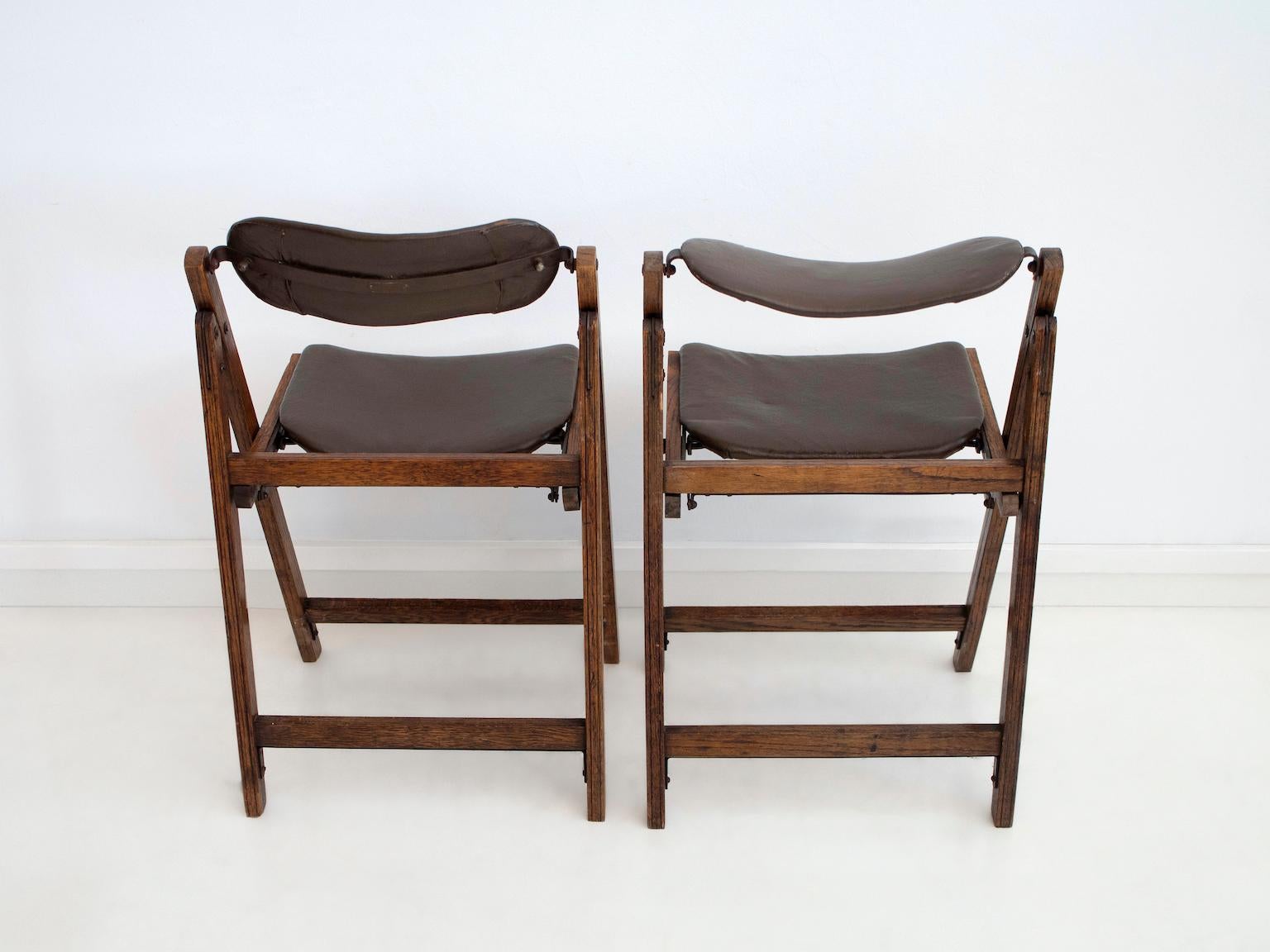 Pair of Brown Folding Chairs with Oak Frame For Sale at 1stDibs