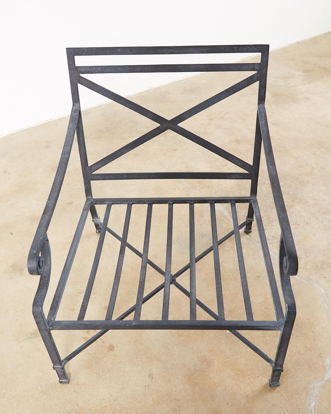 Pair of Brown Jordan Venetian Aluminum Patio Lounge Chairs 5