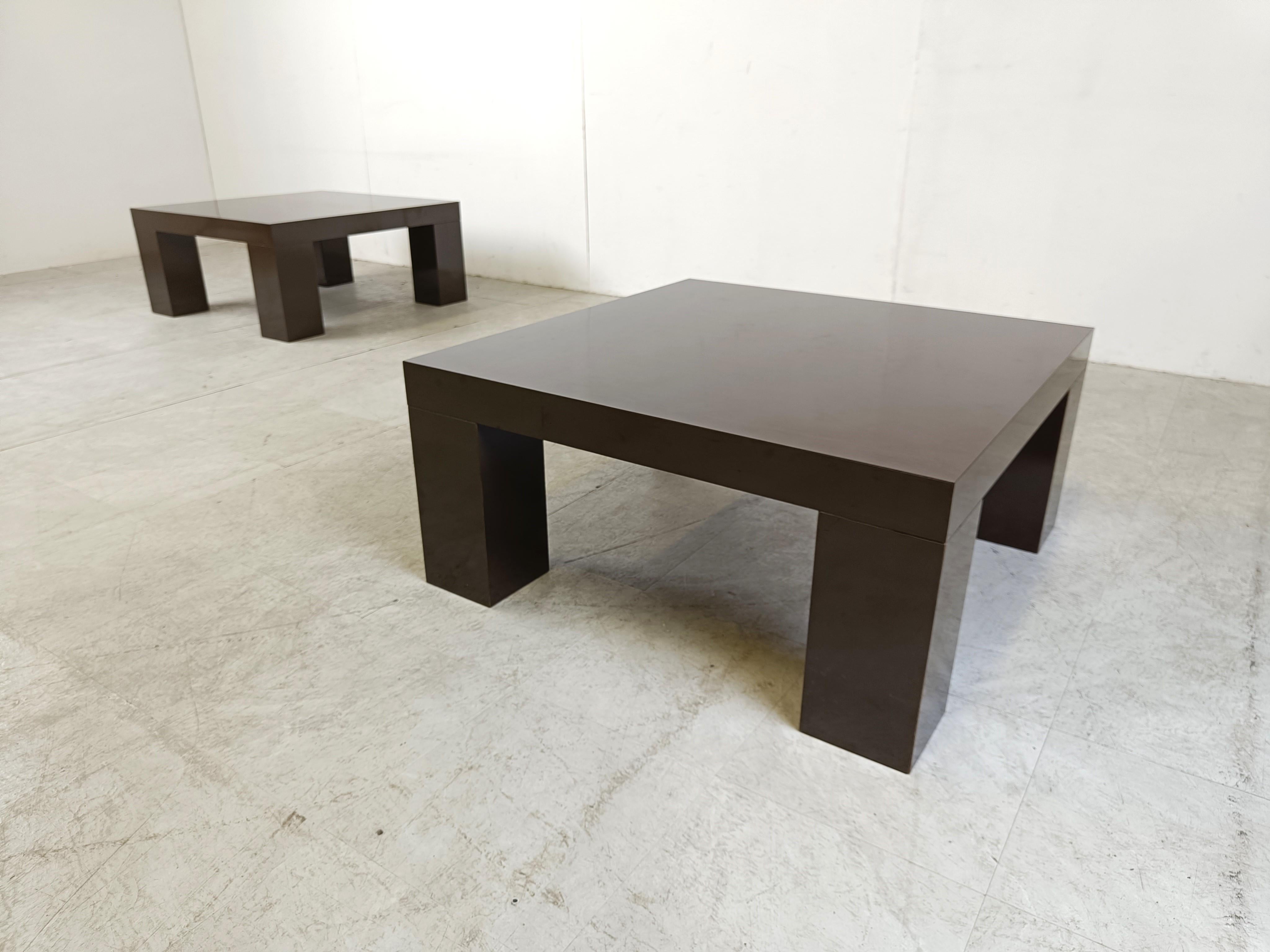Pair of brown lacquer coffee tables, 1970s For Sale 4