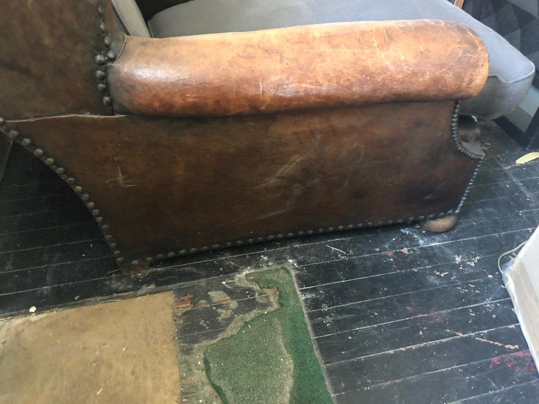 French Pair of Brown Leather and Blue Linen Seat and Back Cushions Club Chairs For Sale