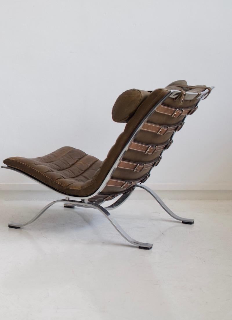 Pair of Arne Norell Brown Leather and Steel Ari Lounge Chairs 3