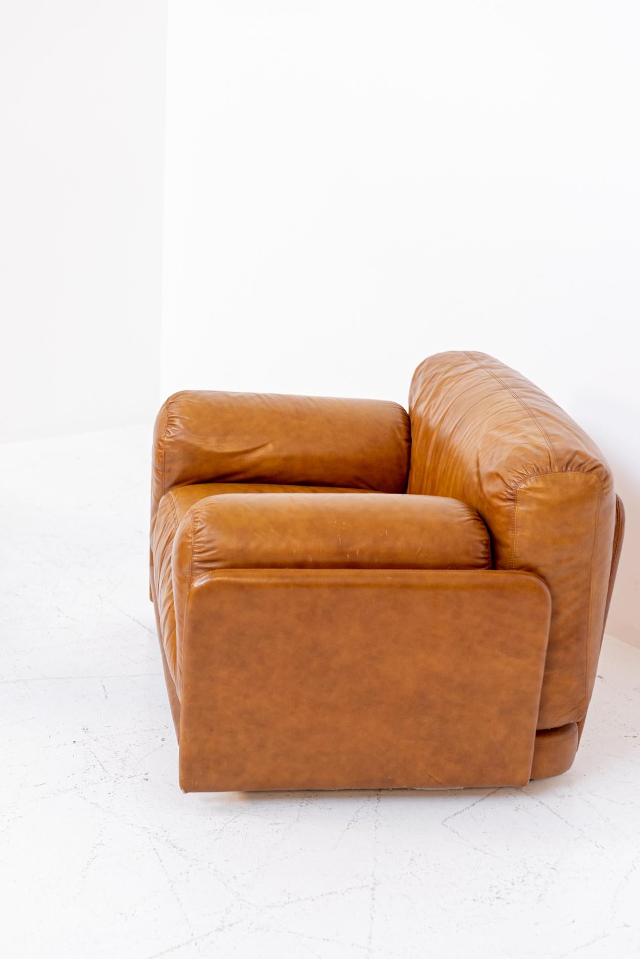Late 20th Century Pair of Brown Leather Armchairs by Saporiti Italia