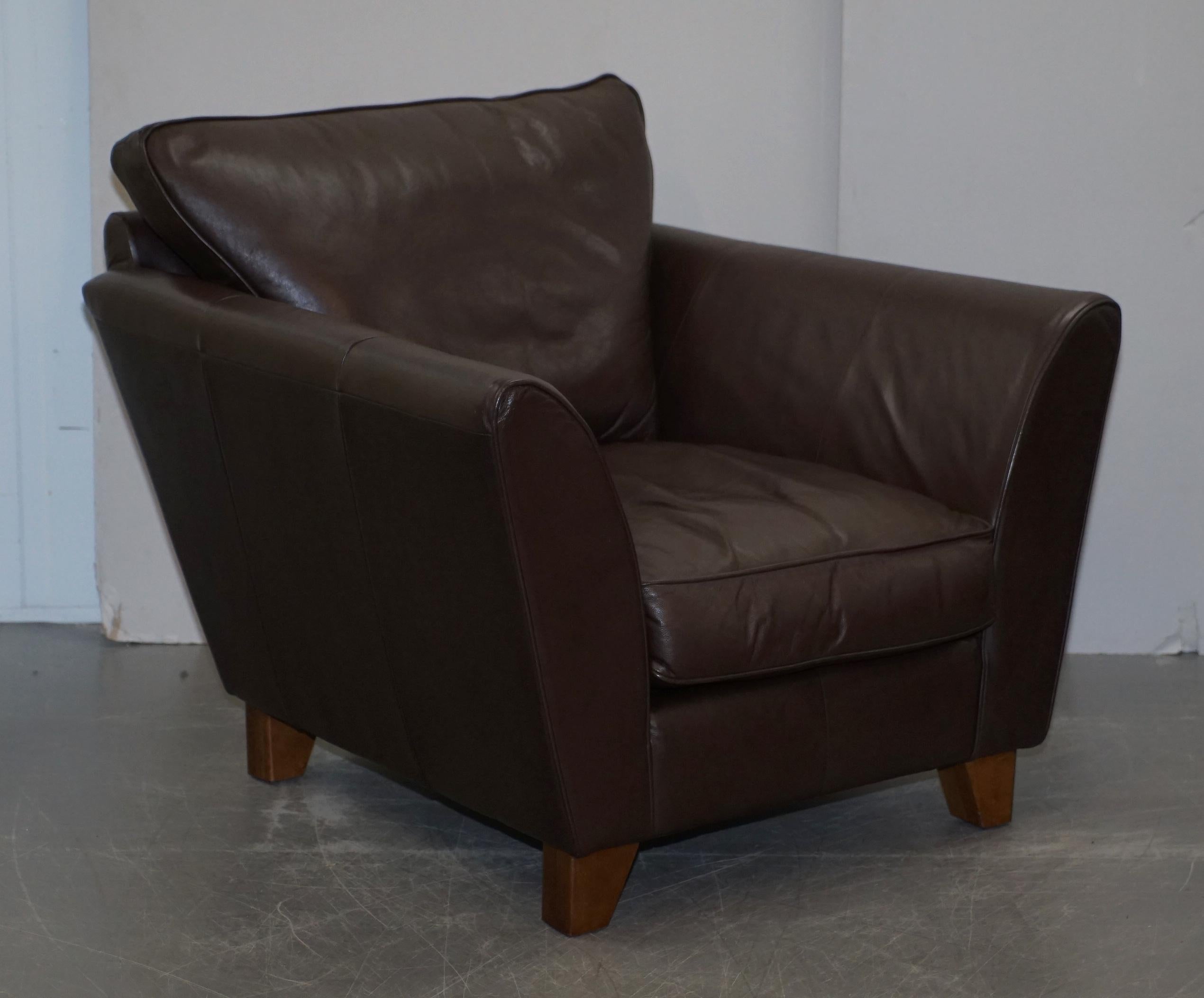 We are delighted to offer for sale this lovely pair of brown leather armchairs 

A good looking pair of well made contemporary armchairs, they are very comfortable and stylish

We have cleaned waxed and polished them from top to bottom, they are