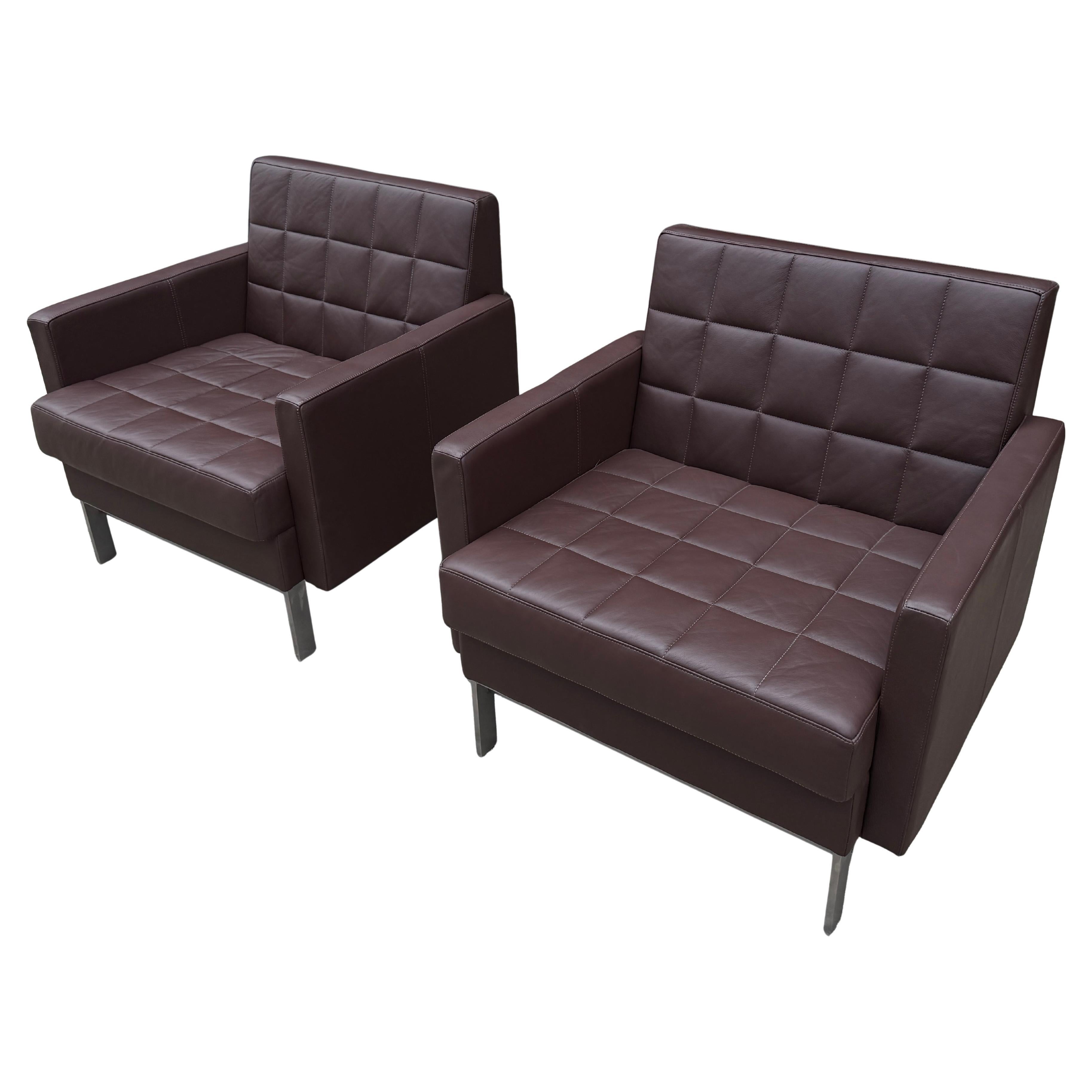 American Pair of Post Modern Brown Leather Lounge Chairs For Sale