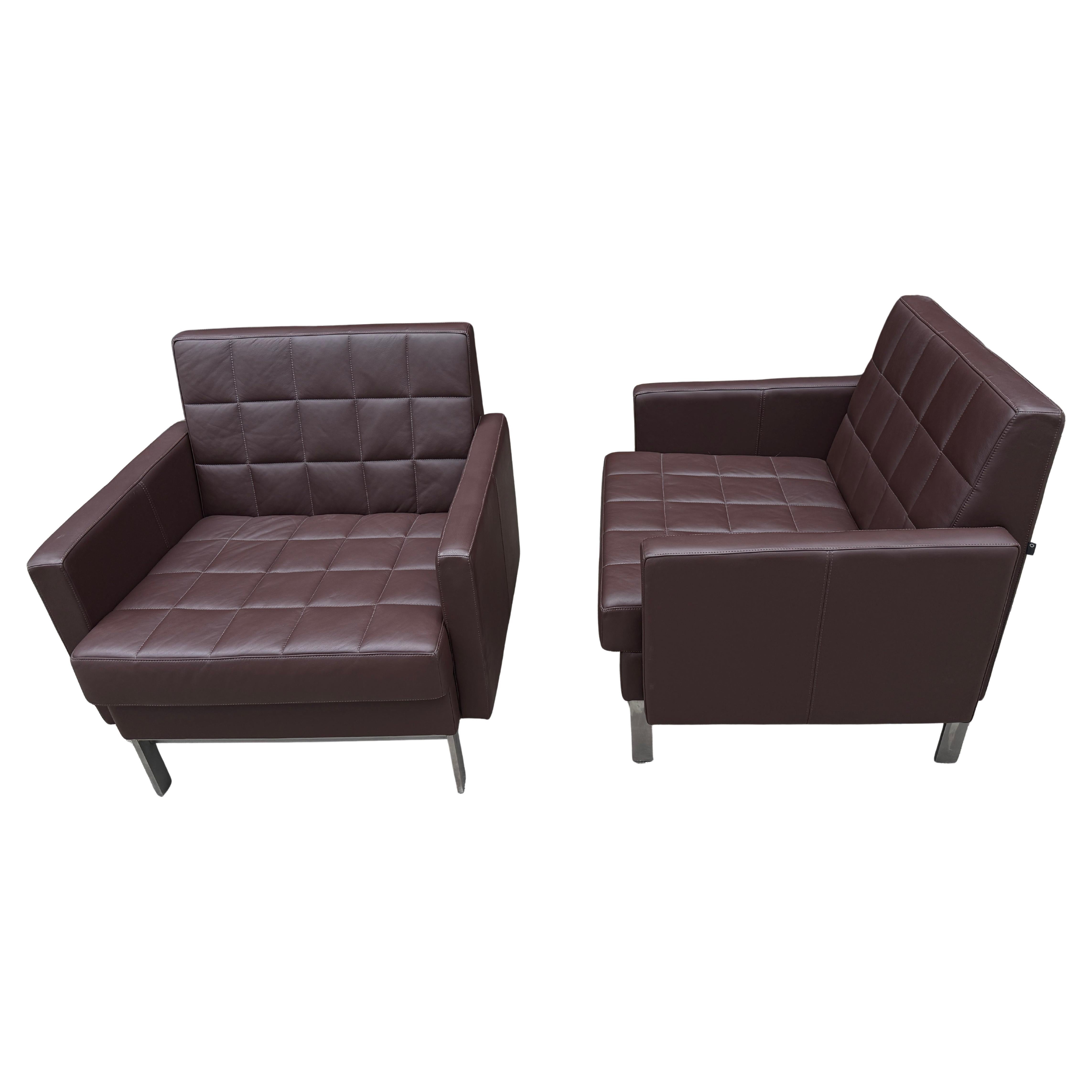 Contemporary Pair of Post Modern Brown Leather Lounge Chairs For Sale