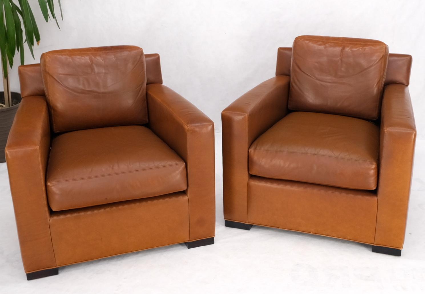 Paar braune Tan-Leder-Loungesessel von Coach (Moderne der Mitte des Jahrhunderts) im Angebot