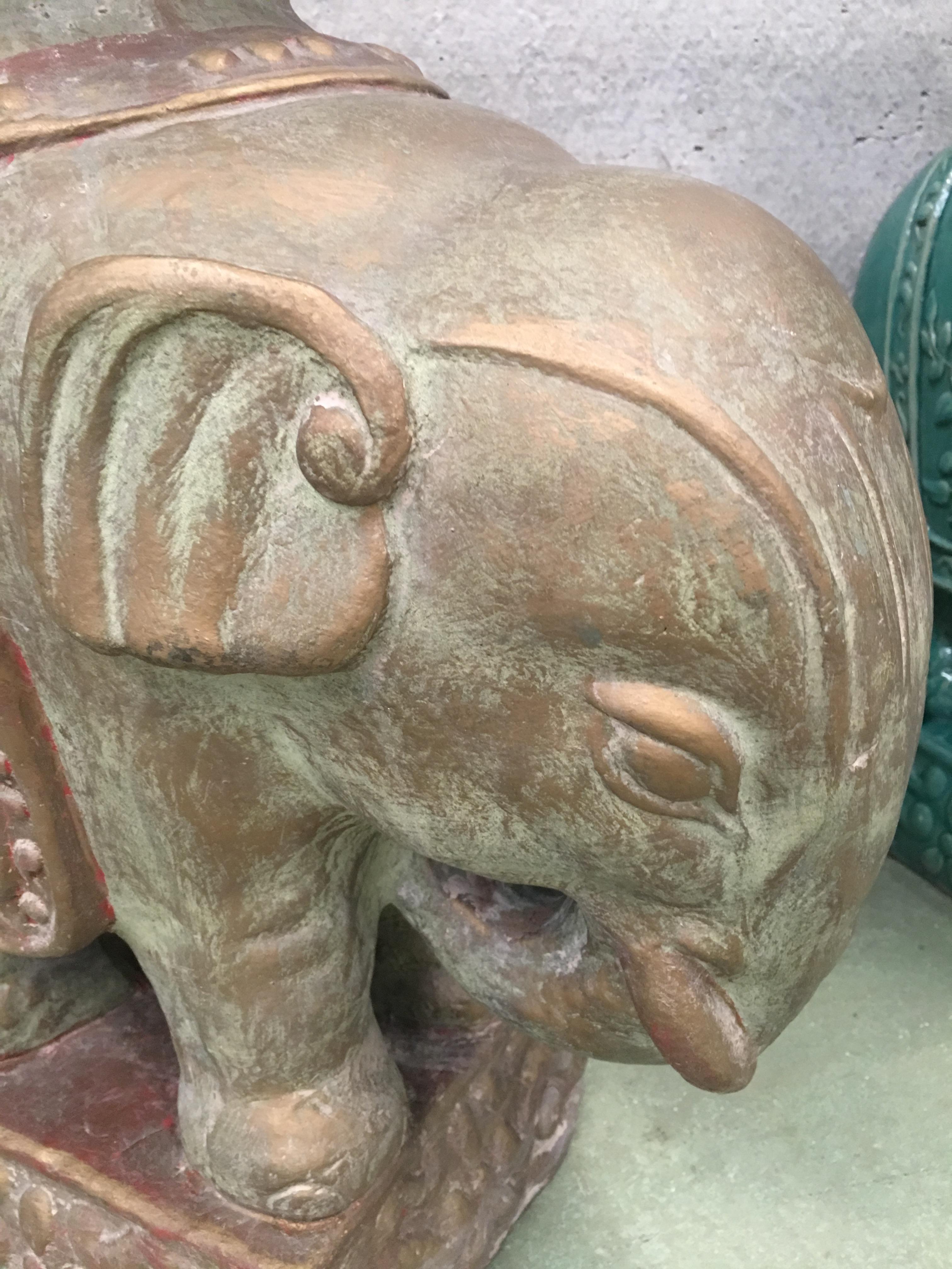 Pareja de Mesas Jardineras Elefante de Terracota Marrón, Moderna de Mediados de Siglo siglo XX en venta