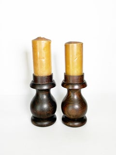 Coppia di candelieri in legno marrone, Francia, XX secolo