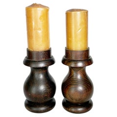 Coppia di candelieri in legno marrone, Francia, XX secolo