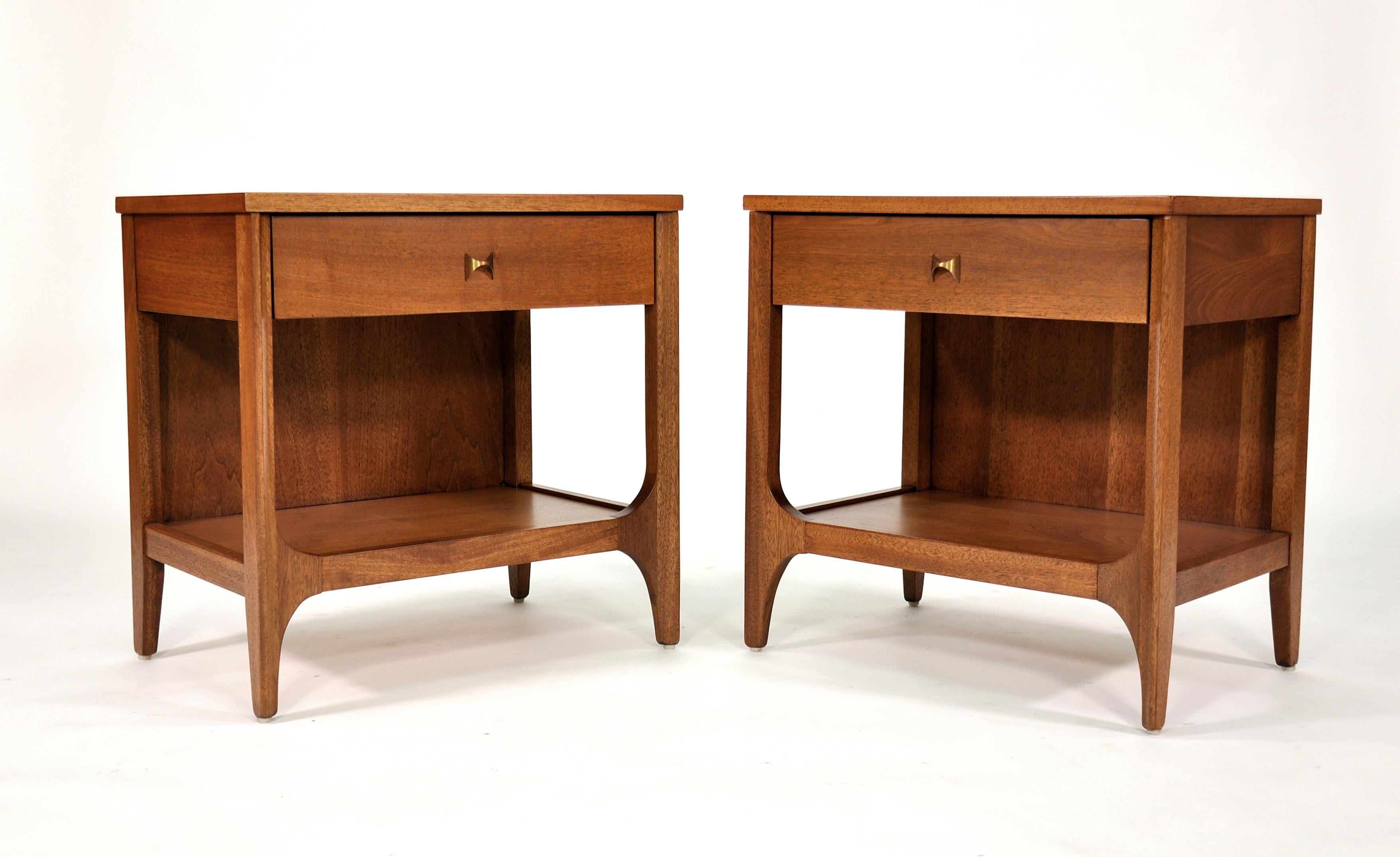 Pair of Broyhill Brasilia Nightstands or Side Tables 2