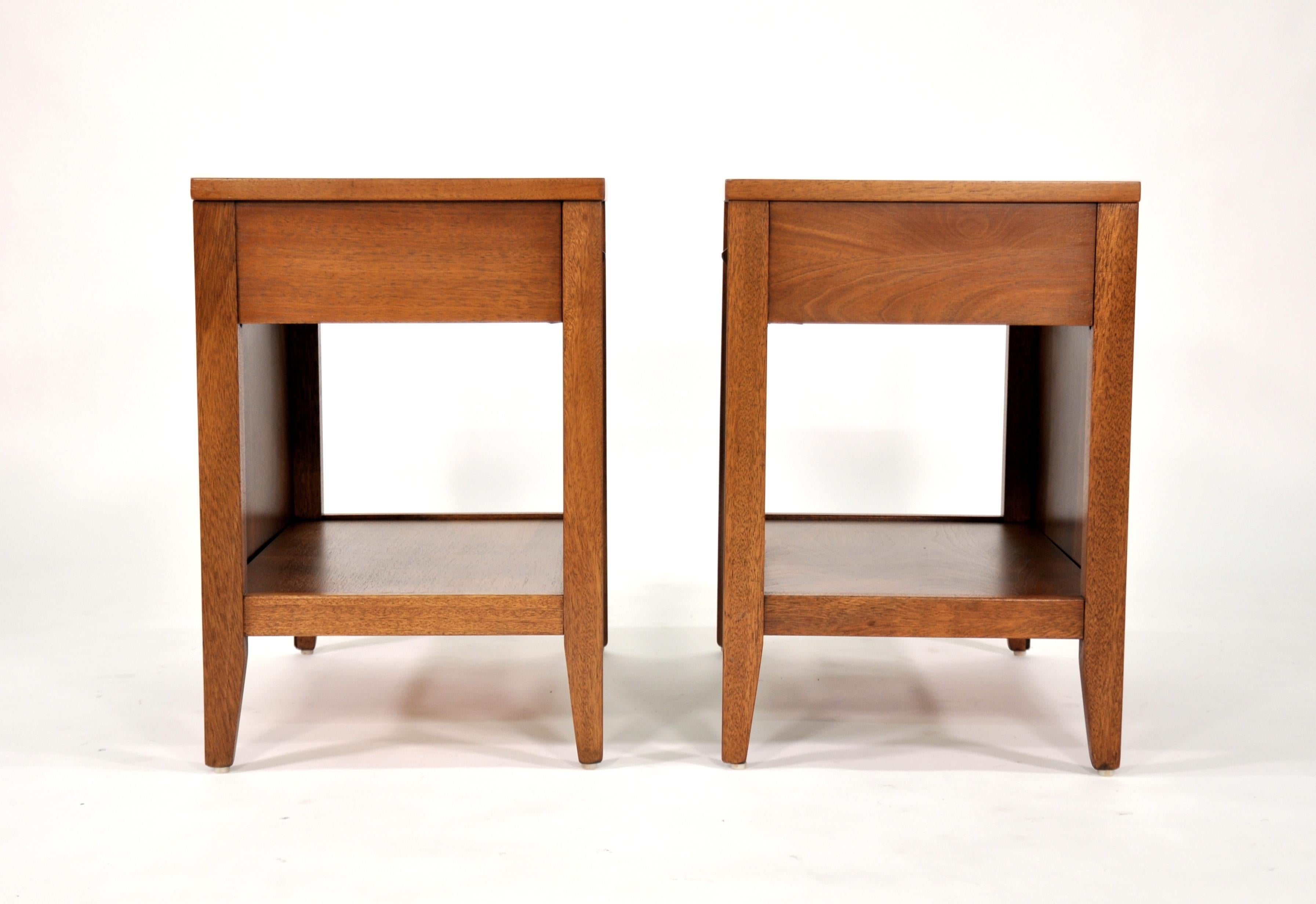 Pair of Broyhill Brasilia Nightstands or Side Tables 9