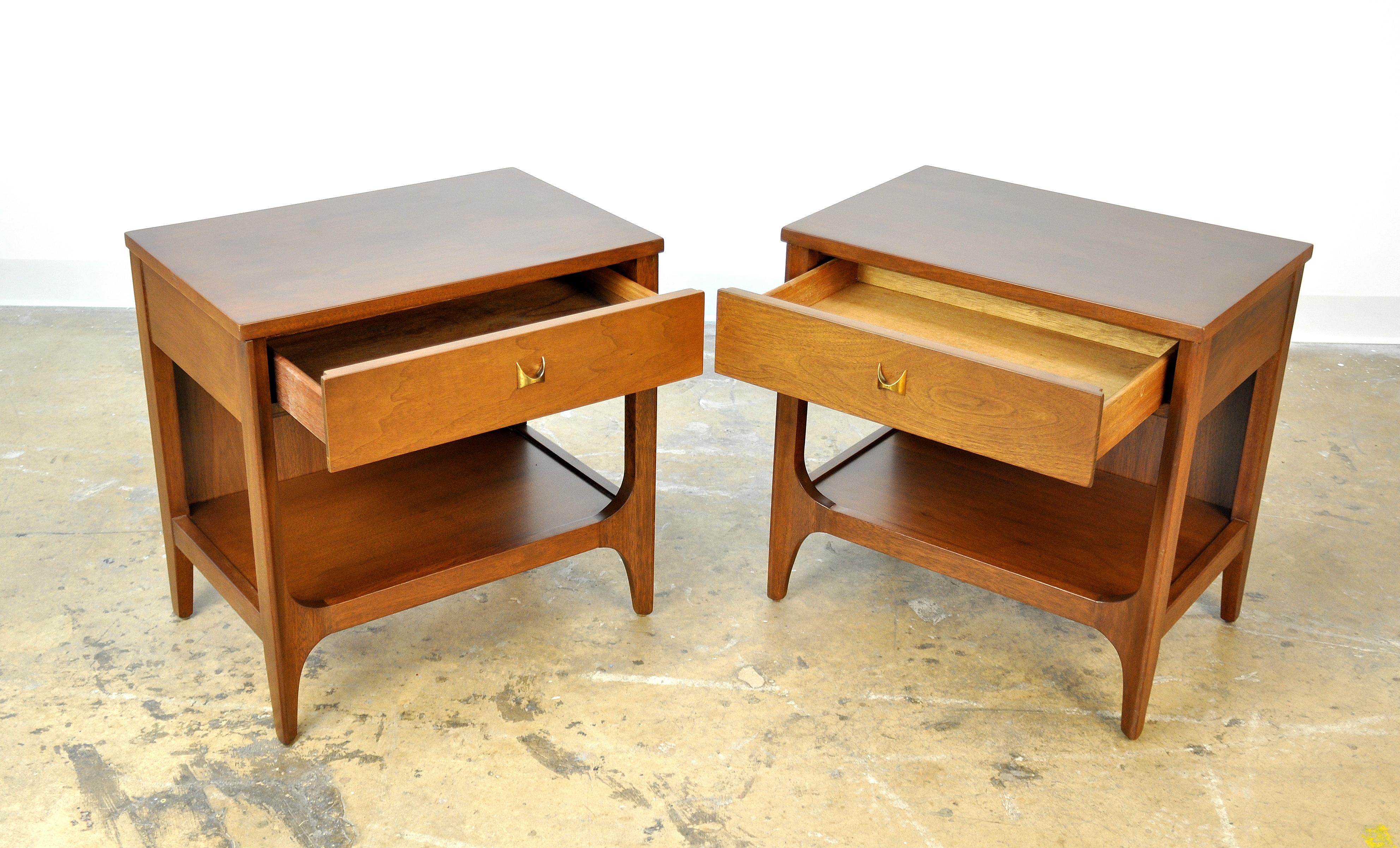 broyhill brasilia side table