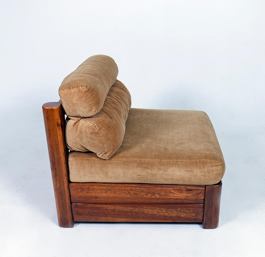 Pair of Broyhill Lenoir Lounge Chairs, Sofa, Mid Century Modern In Good Condition In Miami, FL