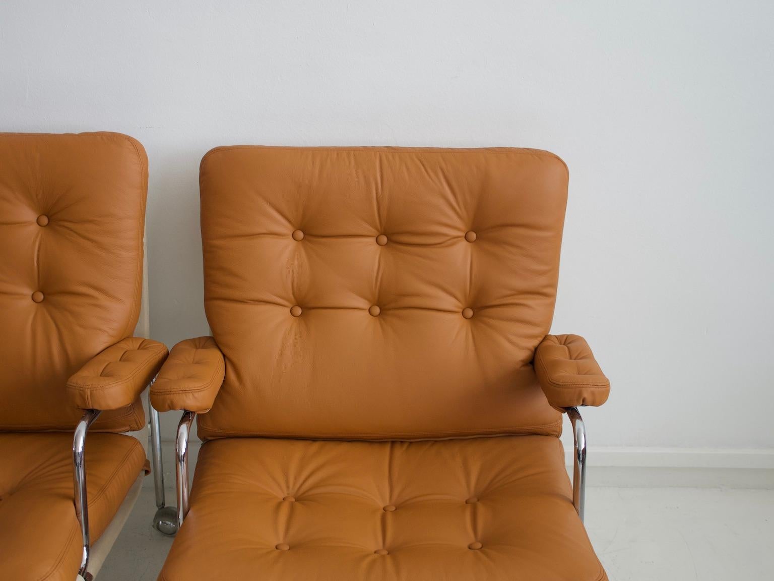 Pair of Bruno Mathsson Brown Leather Karin Lounge Chairs 1