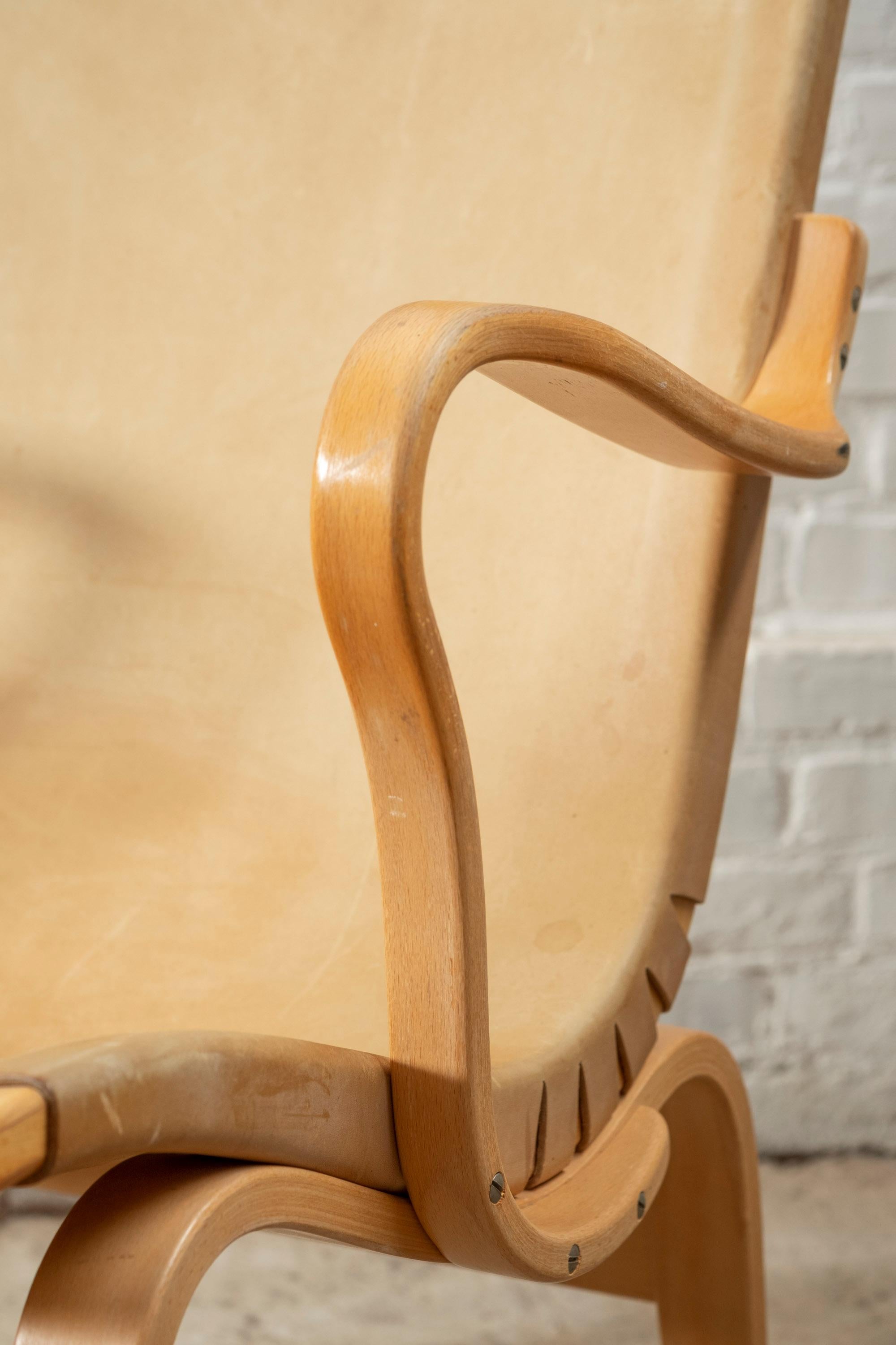Suédois Paire de fauteuils de salon Eva de Bruno Mathsson par Dux, Suède en vente