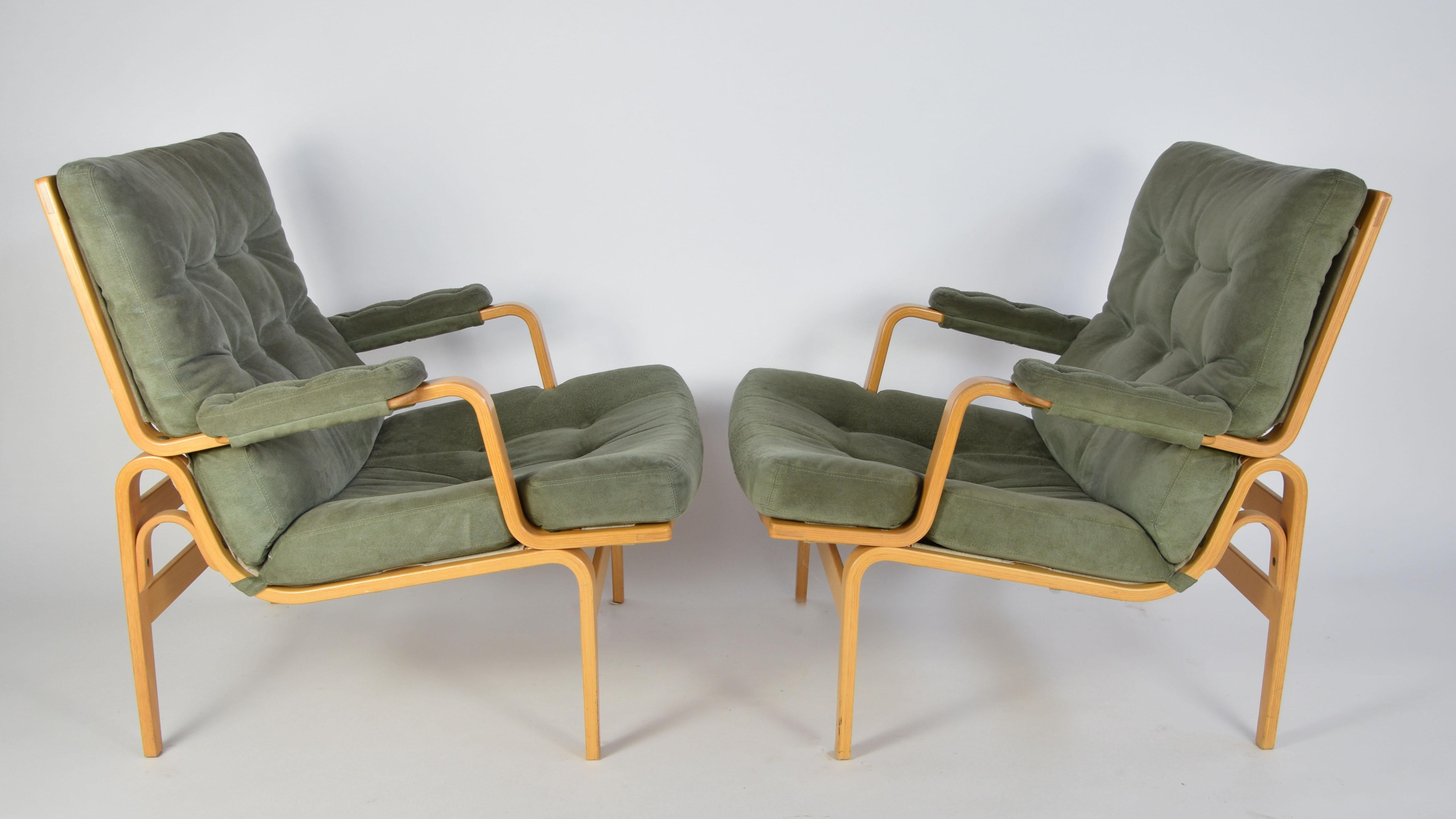 Mid-Century Modern Pair of Bruno Mathssons Ingrid Lounge chairs, Sweden, 1970s For Sale