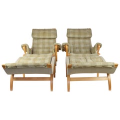 Pair of Bruno Mathssons Pernilla Lounge Chairs with Ottoman, Sweden, 1970s