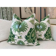 Pareja de cojines verdes "Cachemira" de Brunschwig & Fils