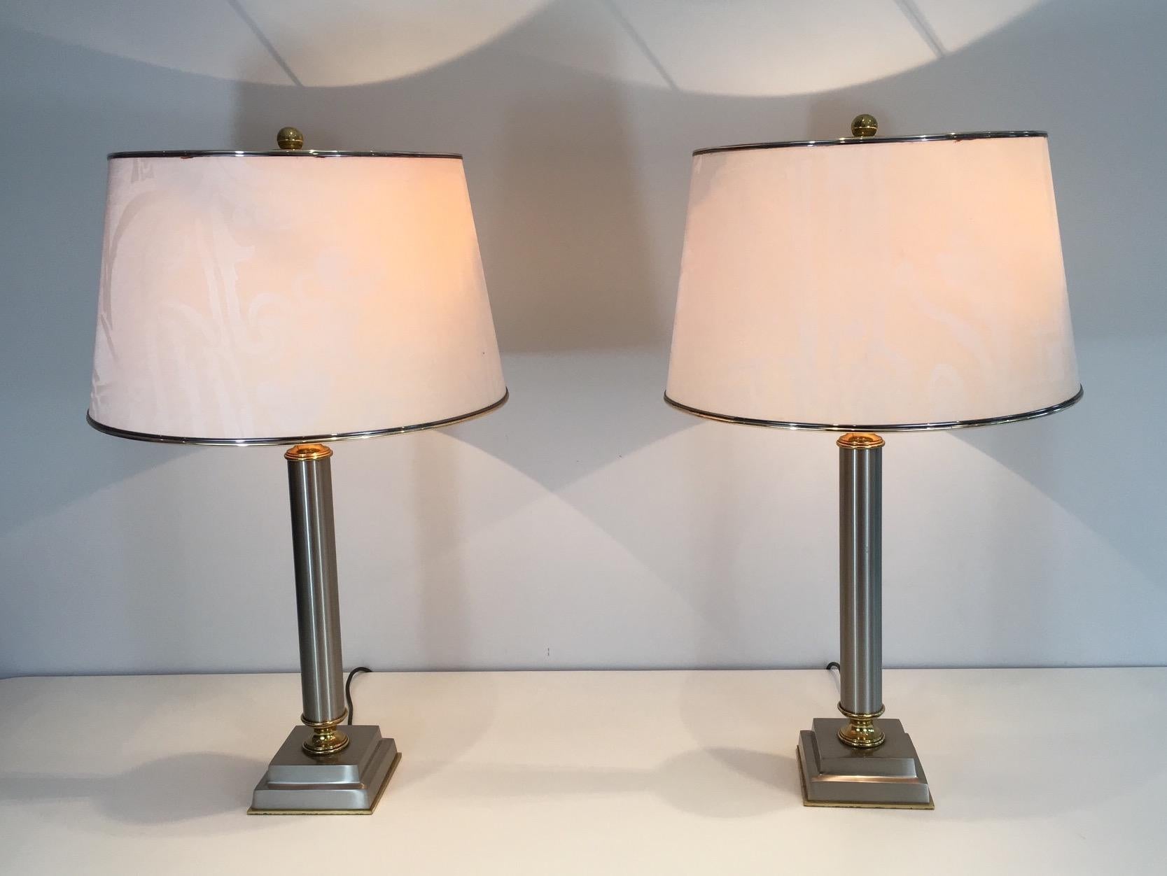Pair of Brushed Steel and Brass Lamps with Reclining Shades by Guy Lefèvre In Good Condition In Marcq-en-Barœul, Hauts-de-France