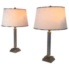 Paire de lampes en acier brossé et laiton avec abat-jour inclinable par Guy Lefèvre