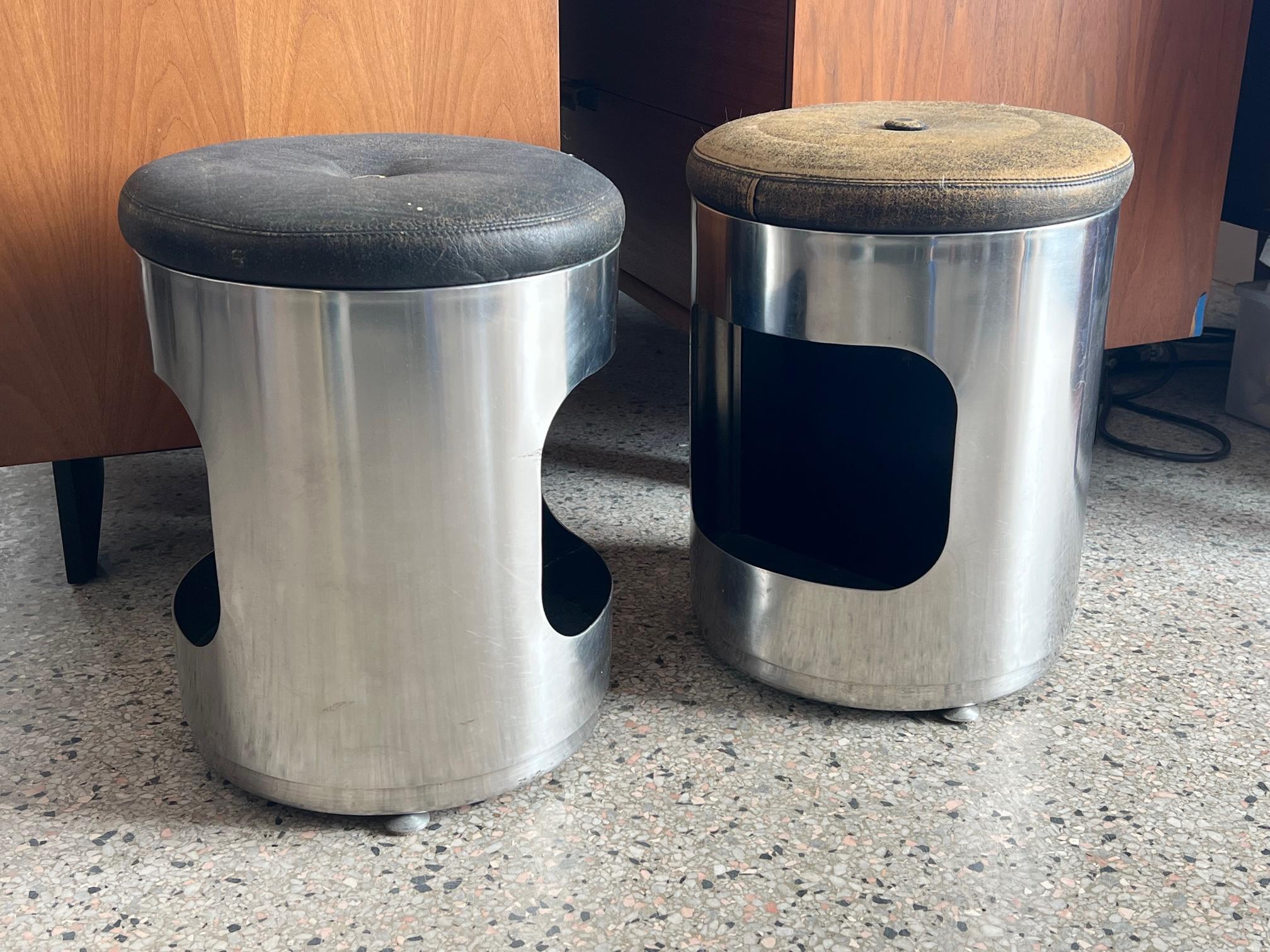 Modern Pair of Italian Brushed Steel and Leather Upholstered Stools 1970's For Sale