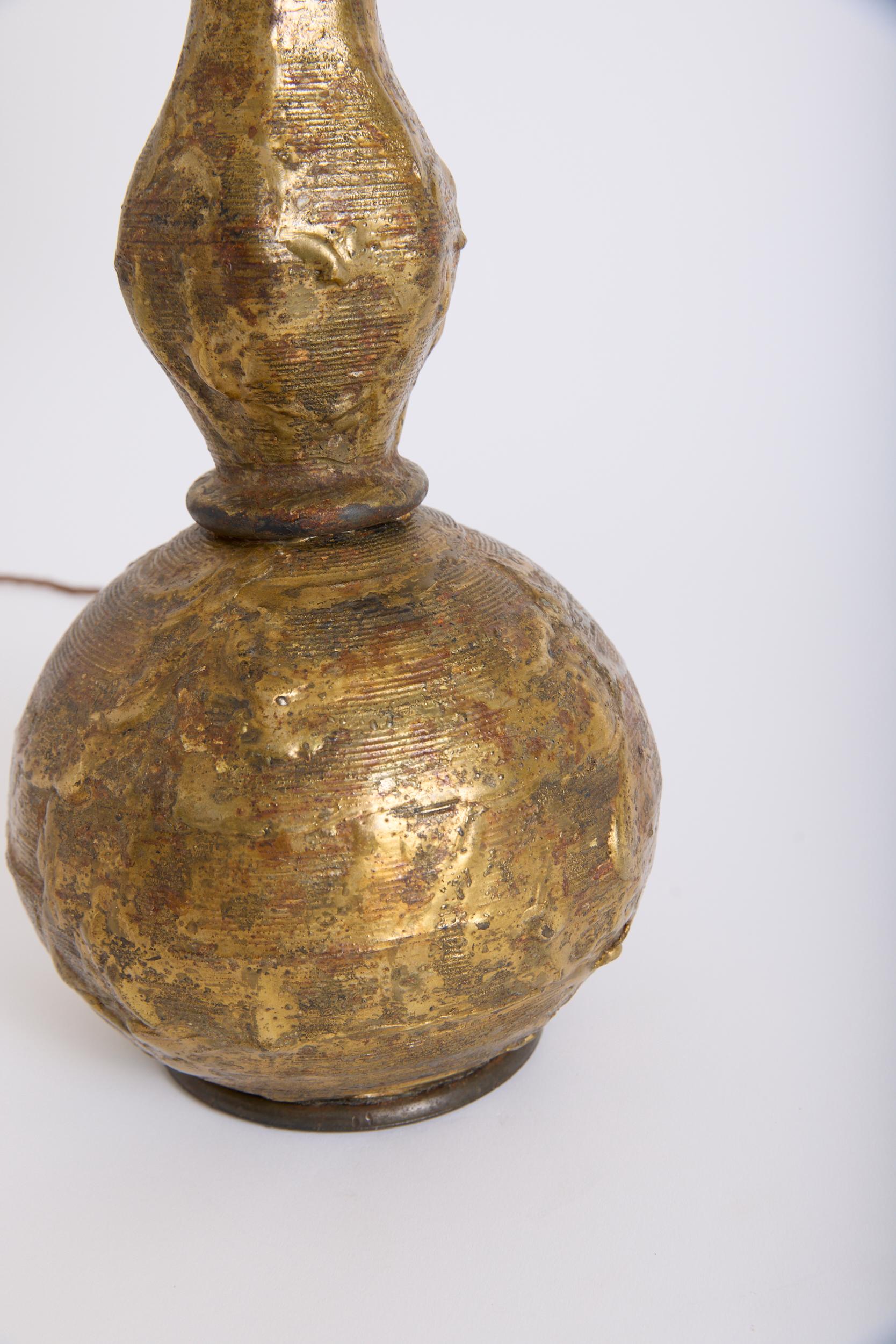 Milieu du XXe siècle Paire de lampes de table en laiton brutaliste de Max Bré en vente