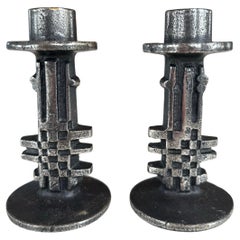 Pareja de Candelabros Brutalistas de Acero Inoxidable Fundido de Olav Joa, Noruega Años 70