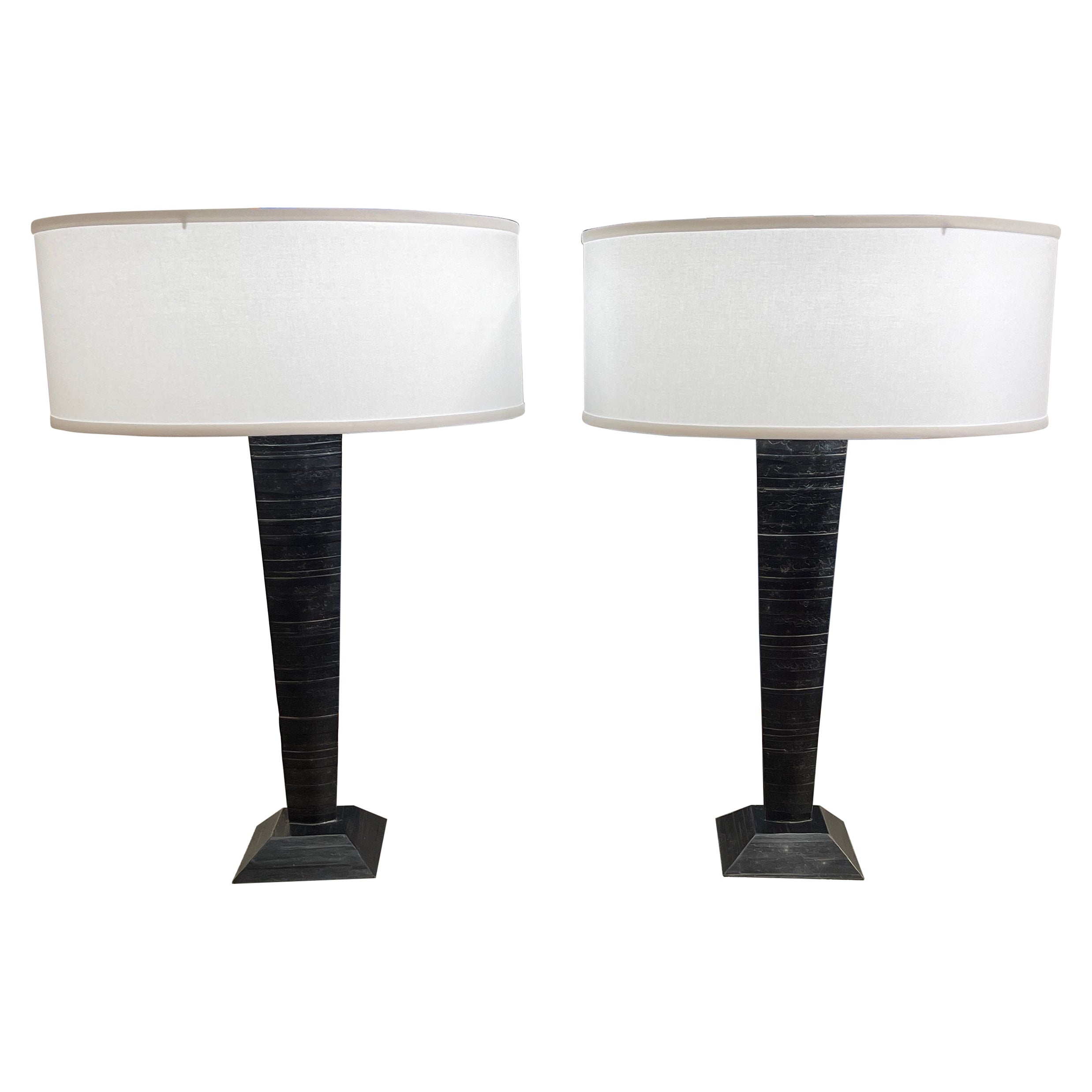 Paire de lampes en fer brutalistes Morrison - Luminaires sur mesure