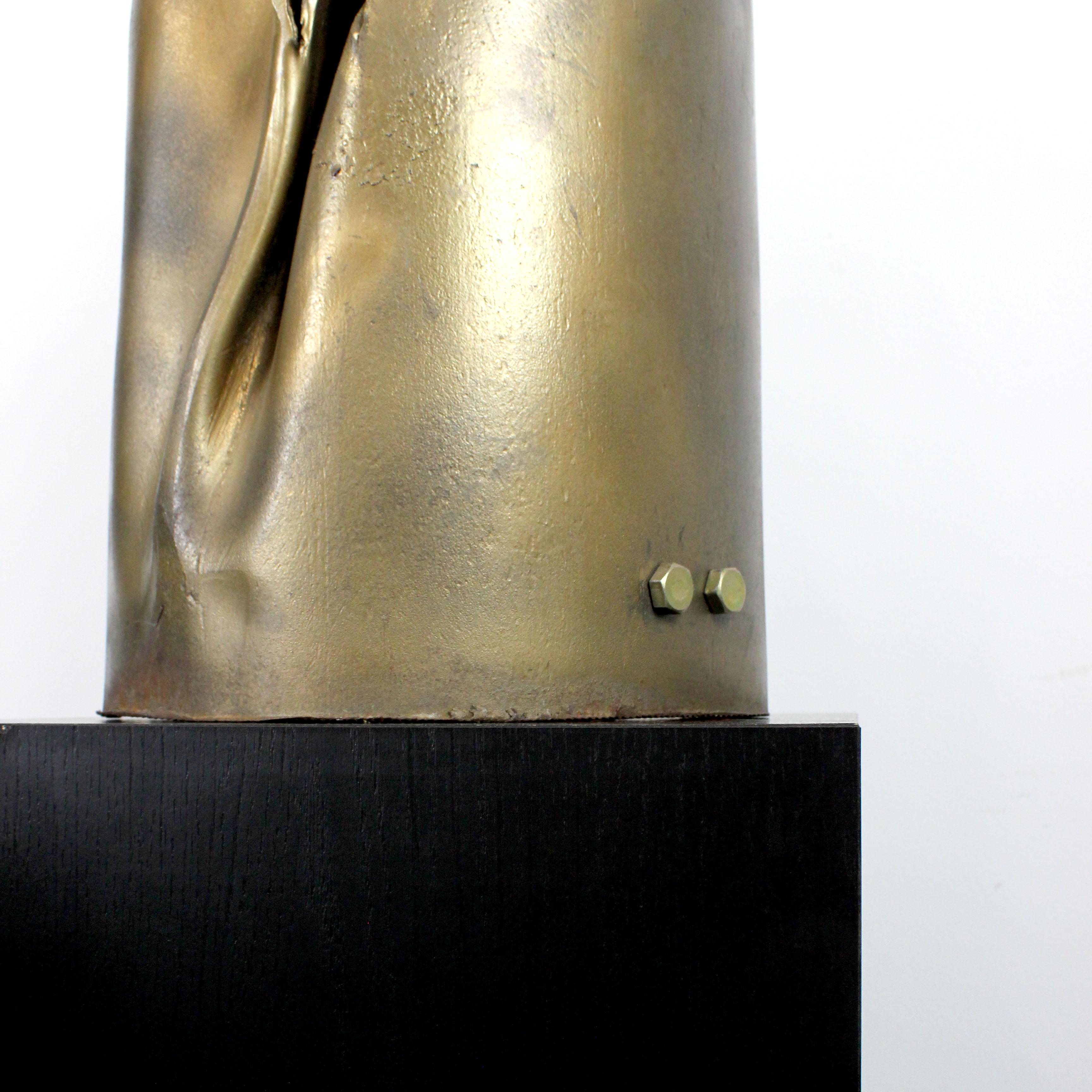 Espagnol Pair of brutalist lamps in gilded iron - 2nd half of the 20th century en vente