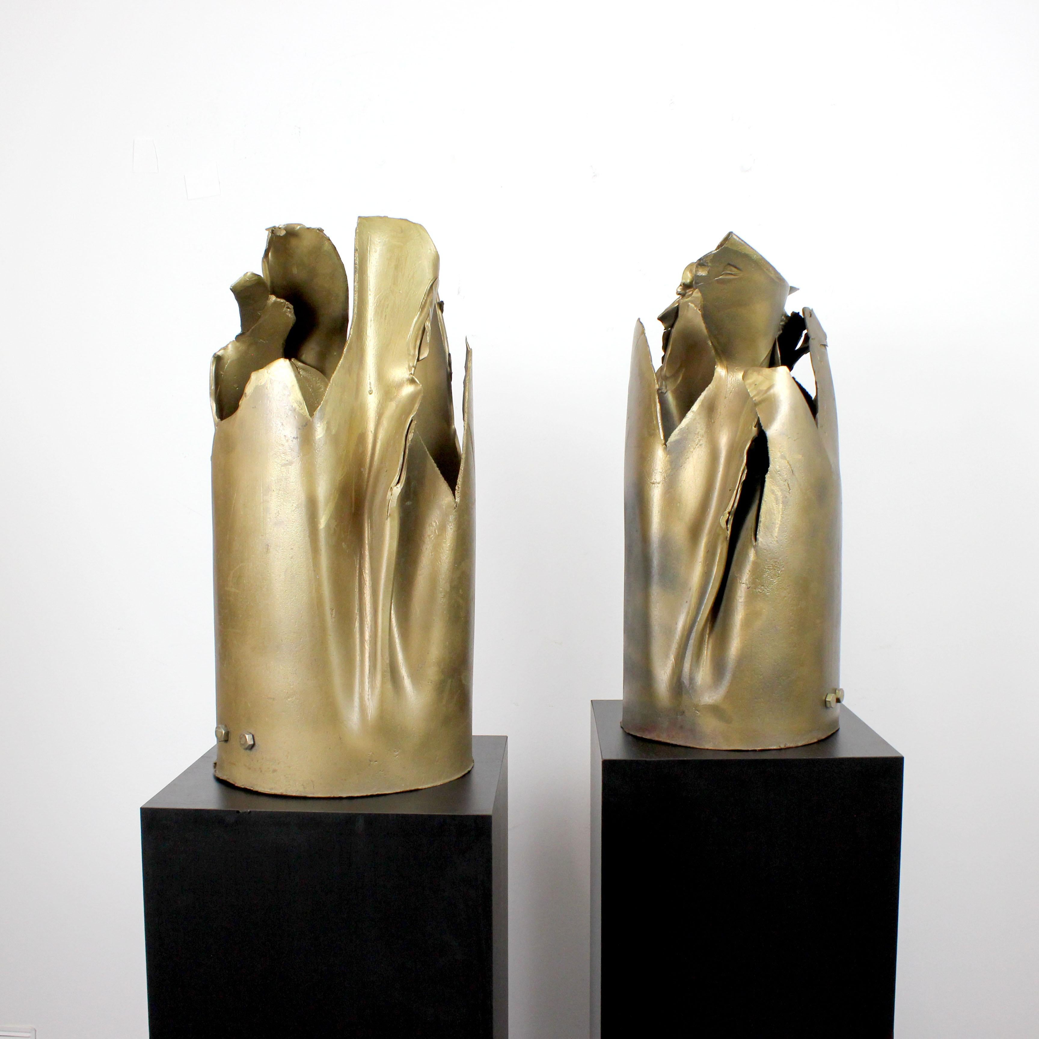 Pair of brutalist lamps in gilded iron - 2nd half of the 20th century Bon état - En vente à Madrid, España