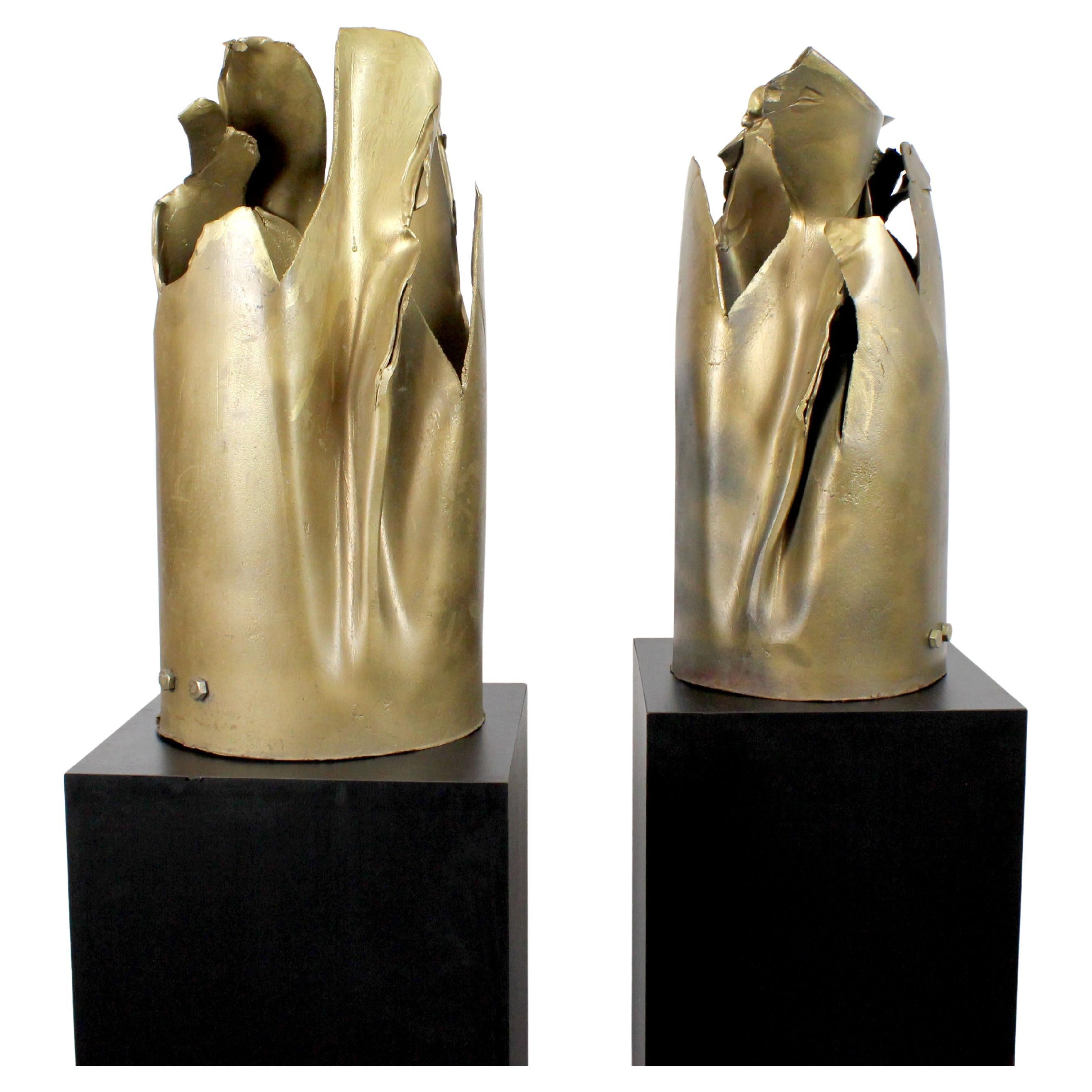 Pair of brutalist lamps in gilded iron - 2nd half of the 20th century en vente