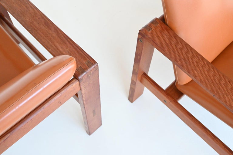 Pair of Brutalist Lounge Chairs Pine Wood, The Netherlands, 1960 7