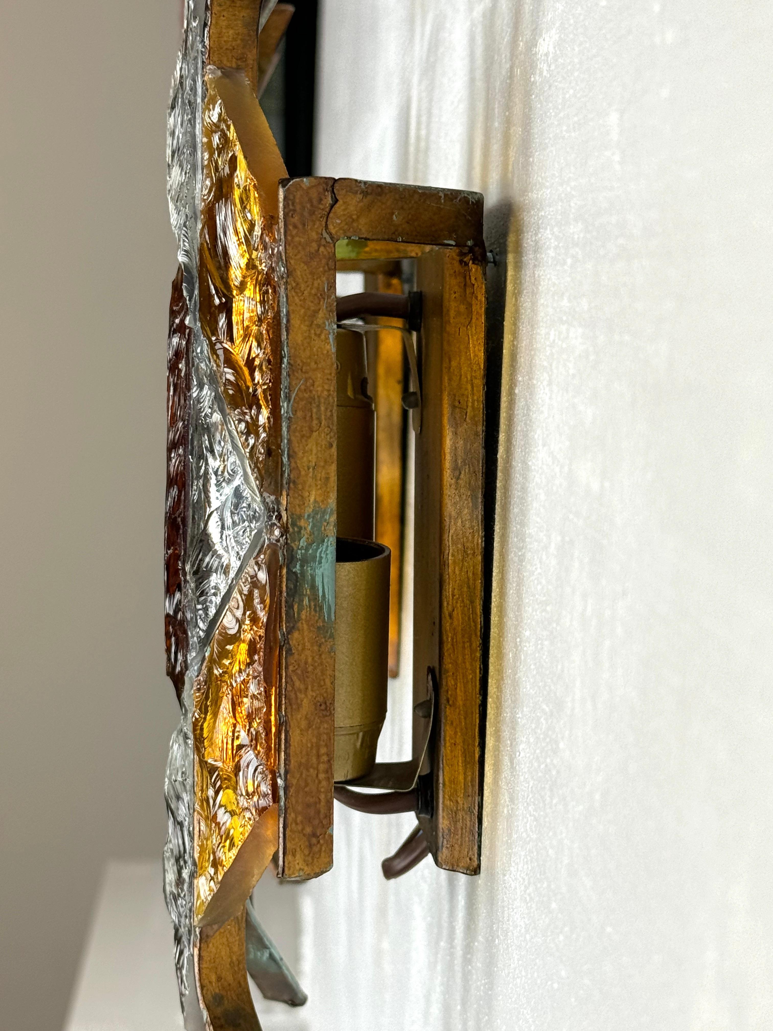 Pair of brutalist murano glass sconces by Poliarte. Italy 1970s. For Sale 2